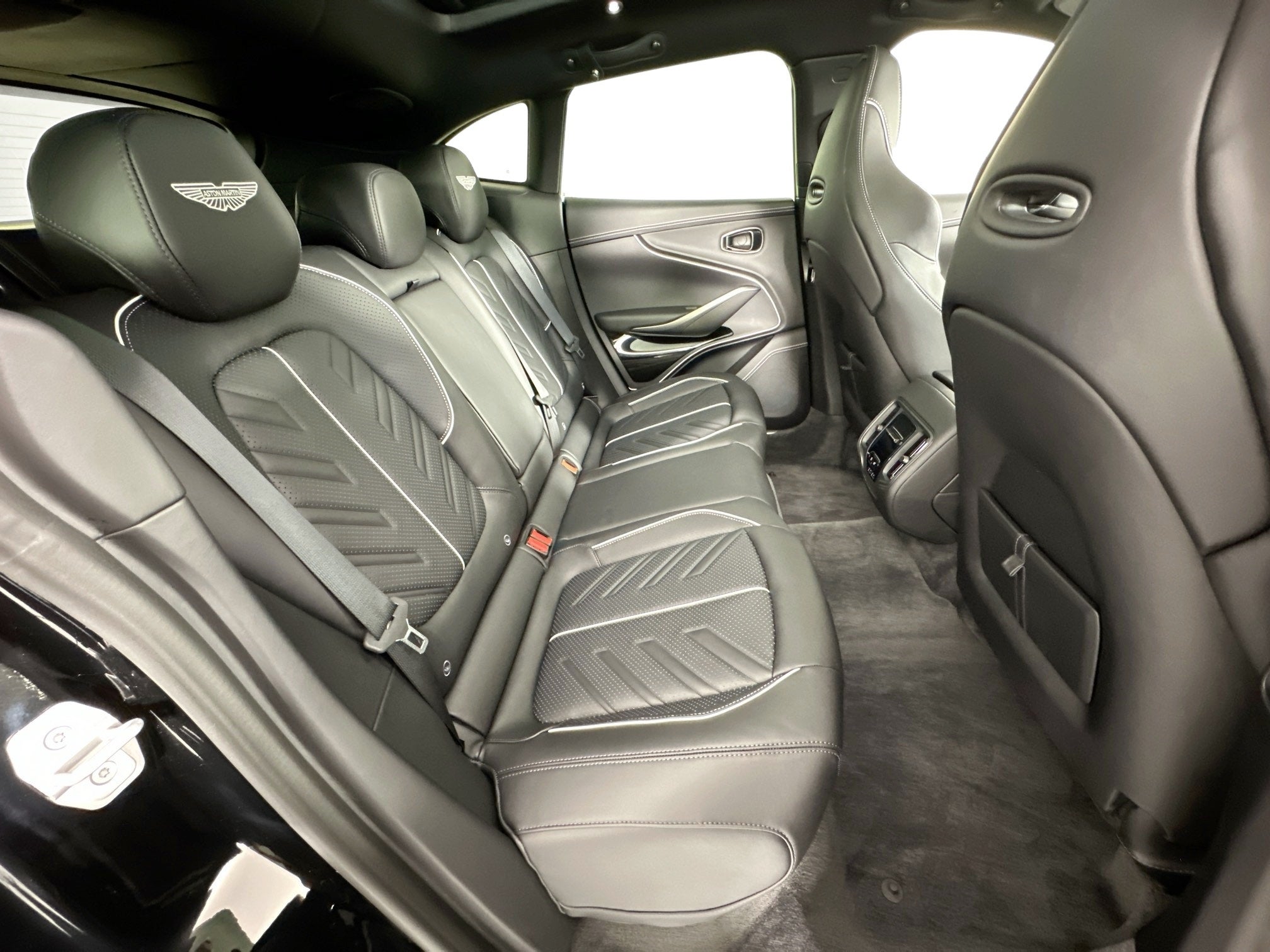 2026 Aston Martin DBX S Base