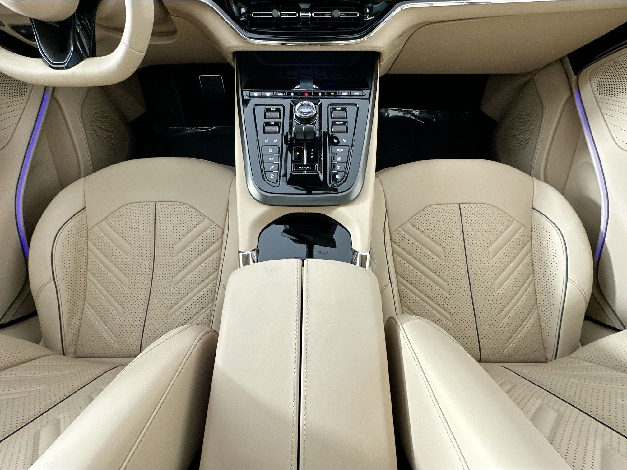2026 Aston Martin DBX S