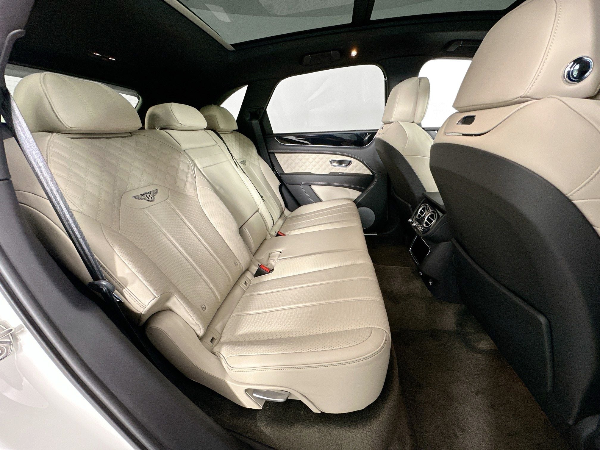 2022 Bentley Bentayga V8 MDS