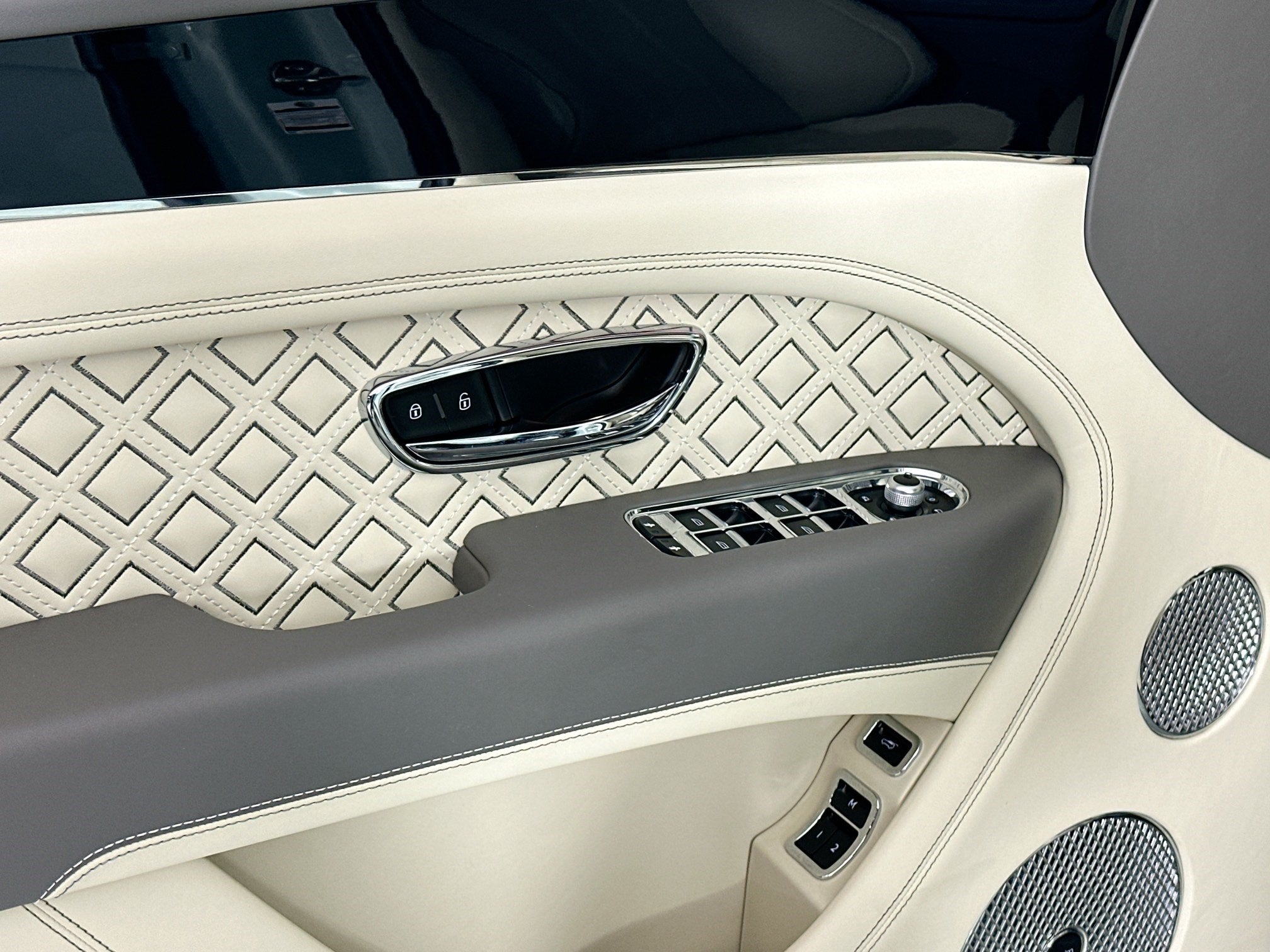 2023 Bentley Bentayga Speed Edition 12