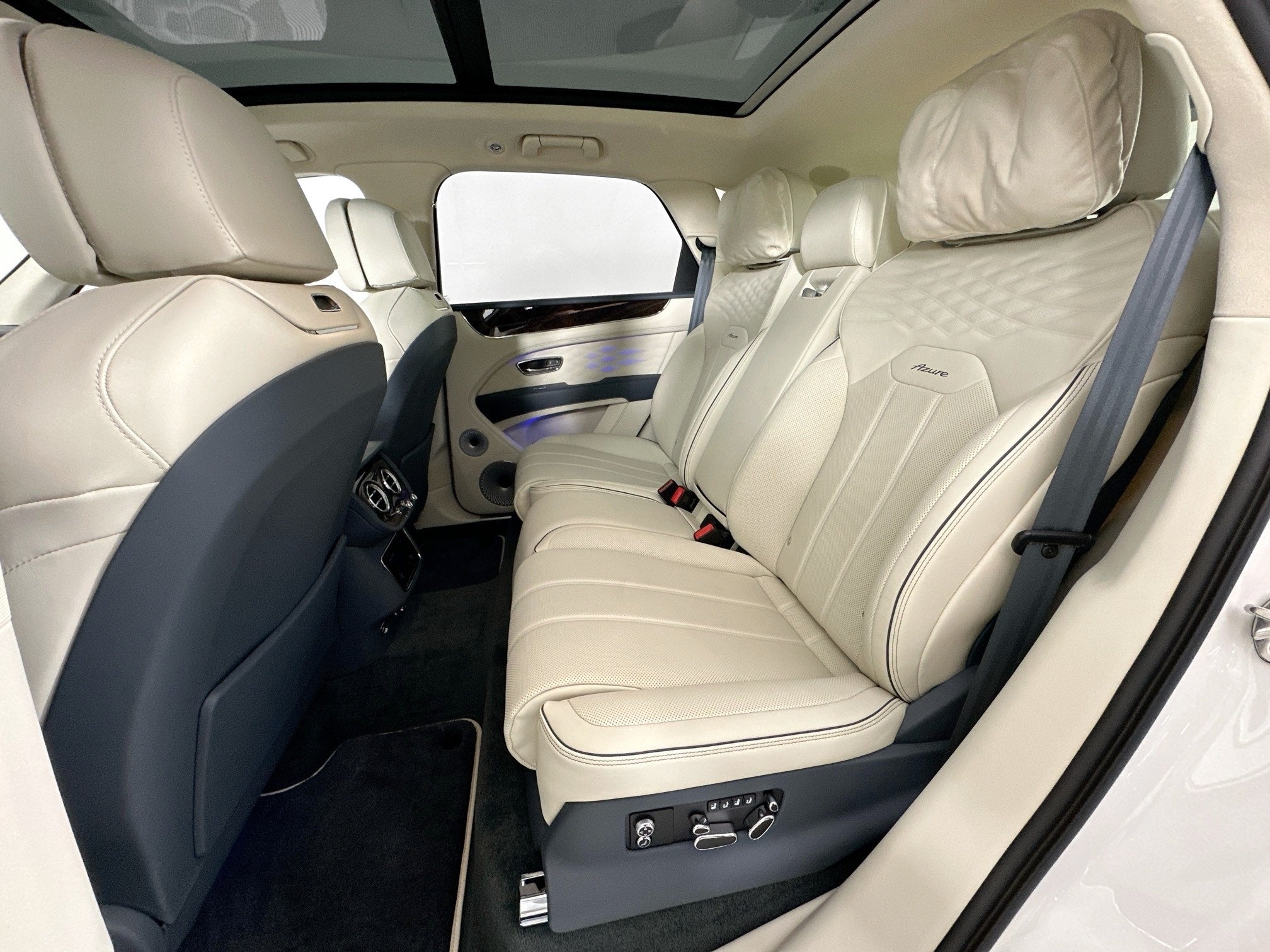 2025 Bentley Bentayga Azure