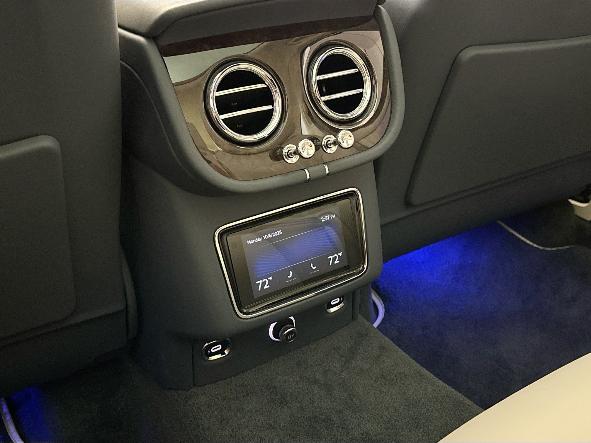 2025 Bentley Bentayga Azure