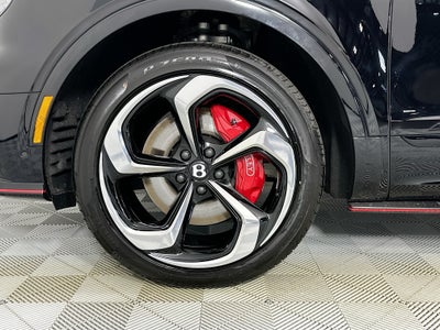 2025 Bentley Bentayga S Black Edition