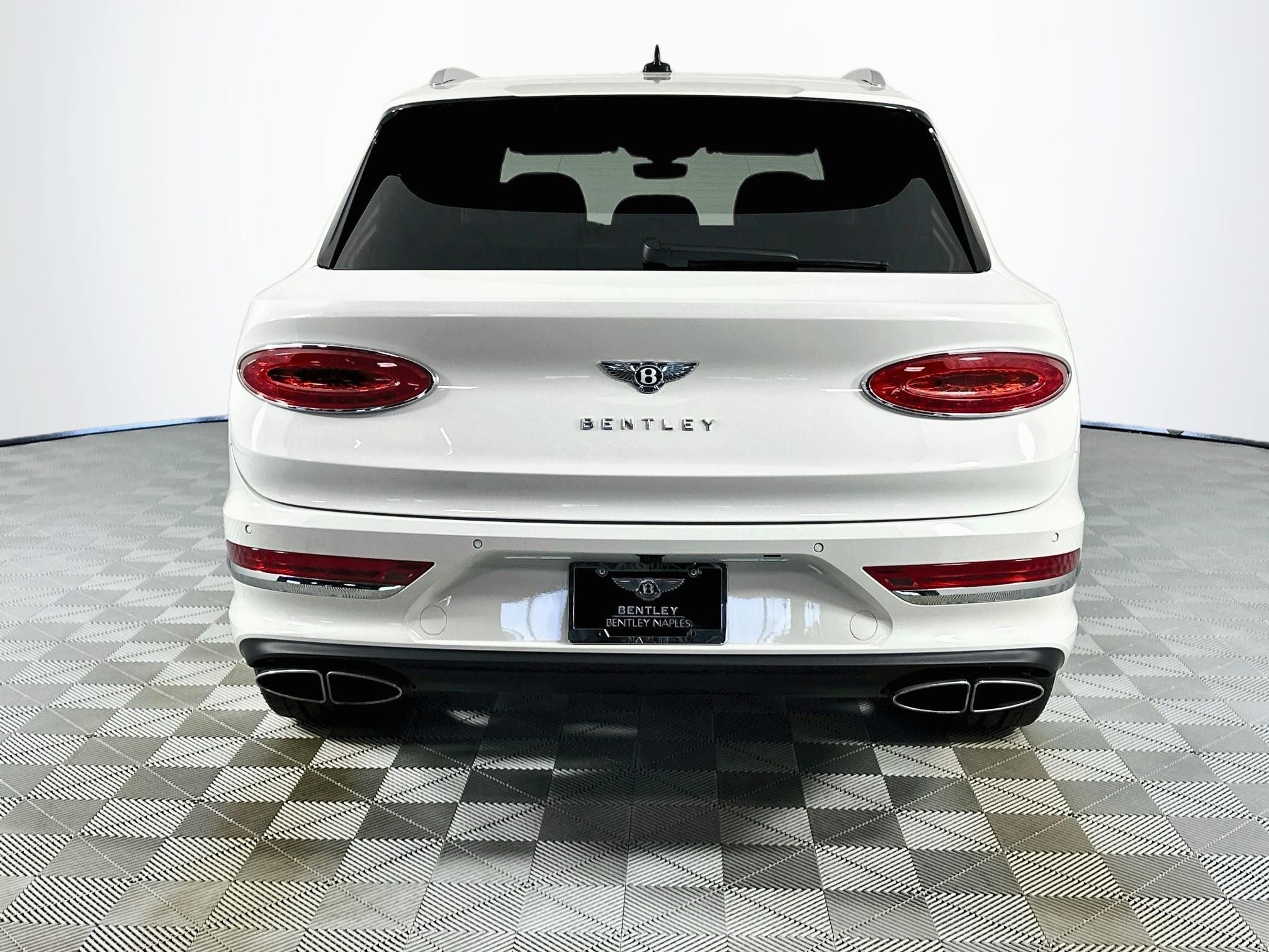 2025 Bentley Bentayga V8