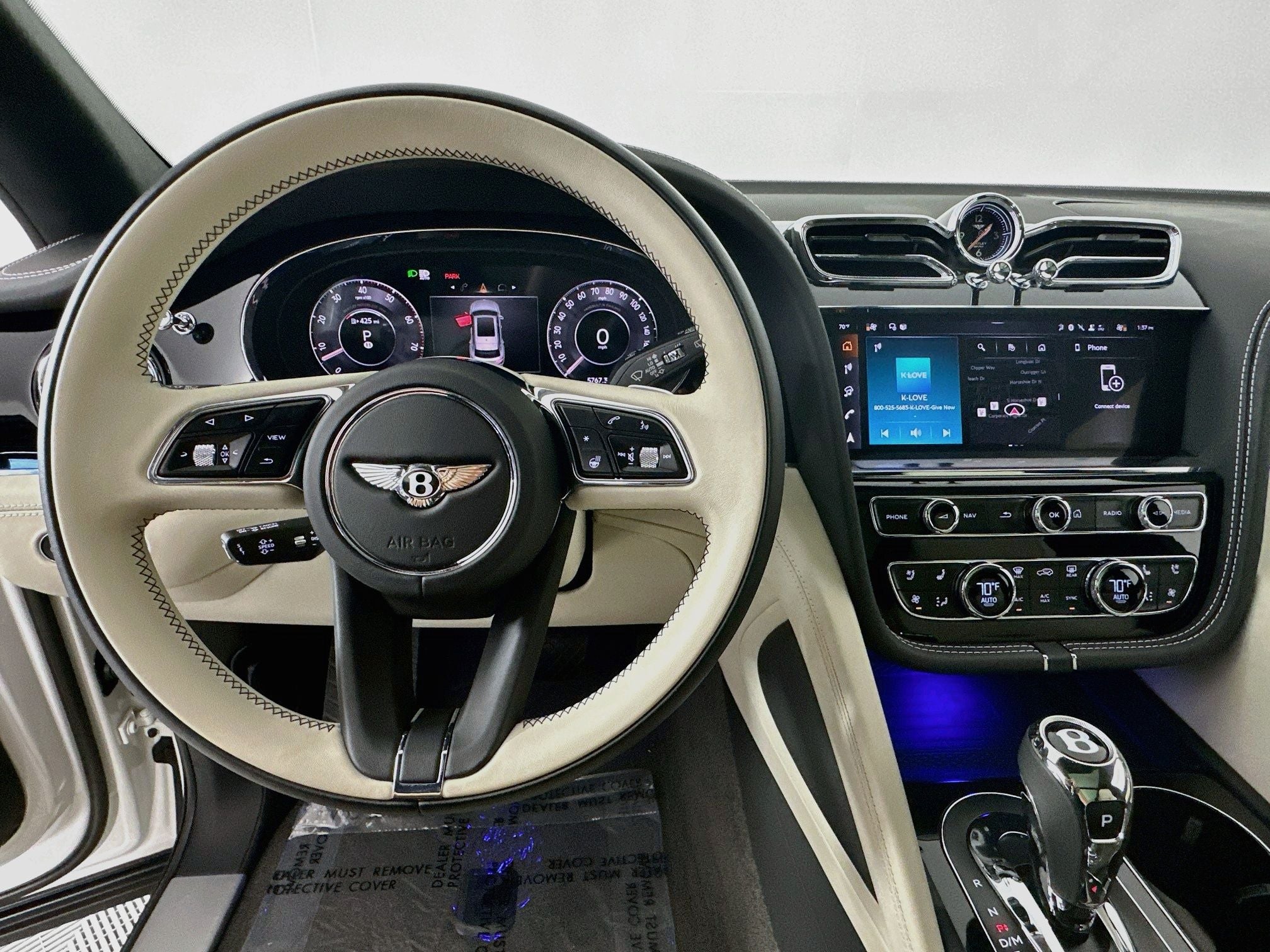 2025 Bentley Bentayga V8