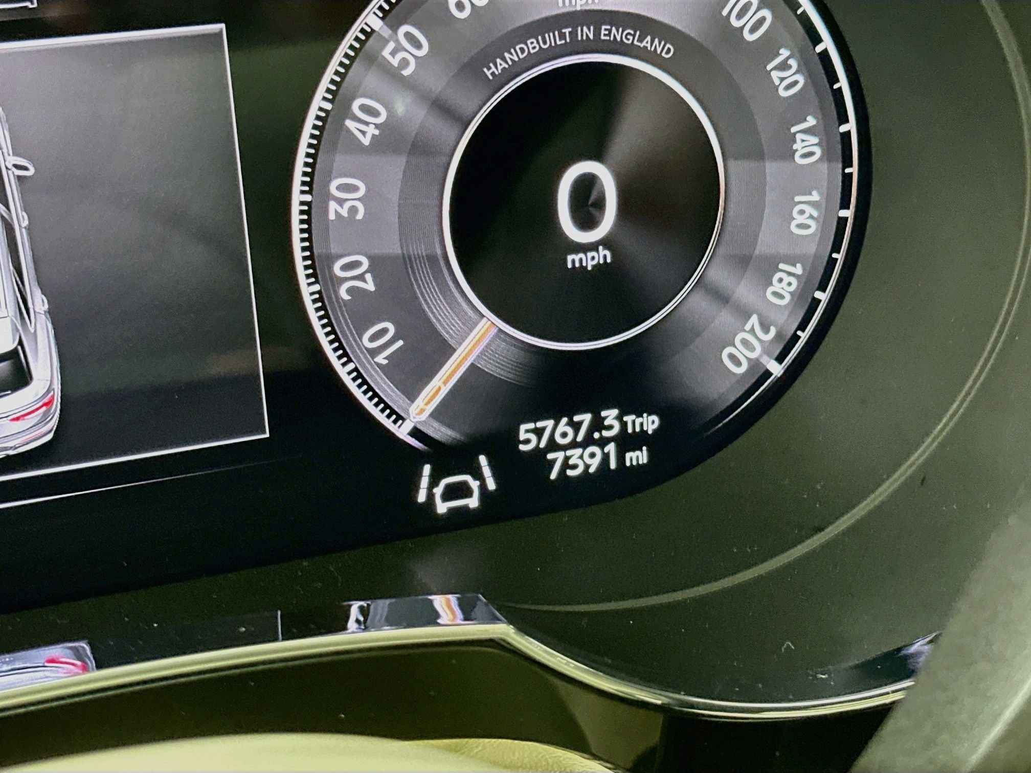 2025 Bentley Bentayga V8