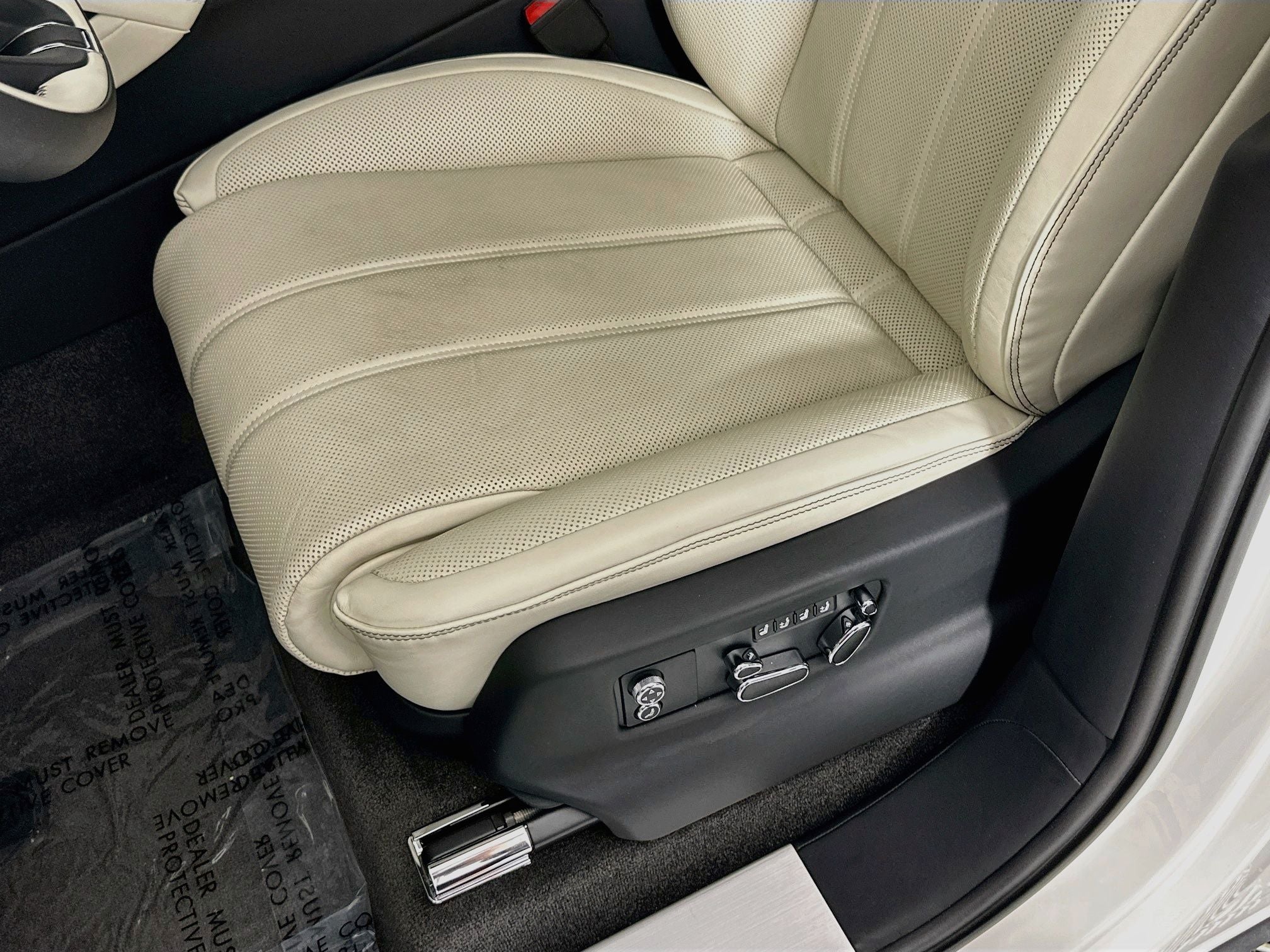 2025 Bentley Bentayga V8