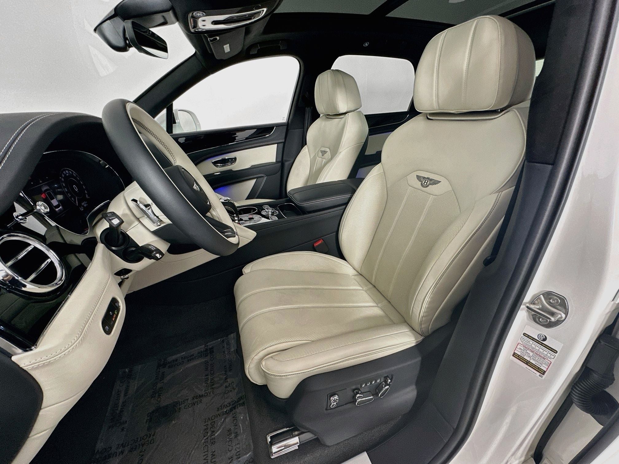 2025 Bentley Bentayga V8