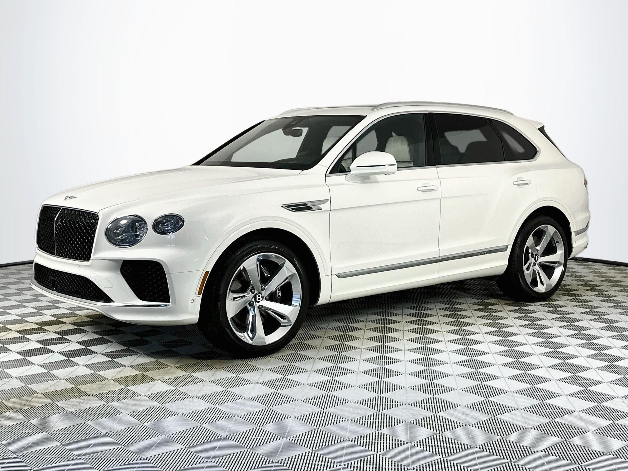 2025 Bentley Bentayga V8