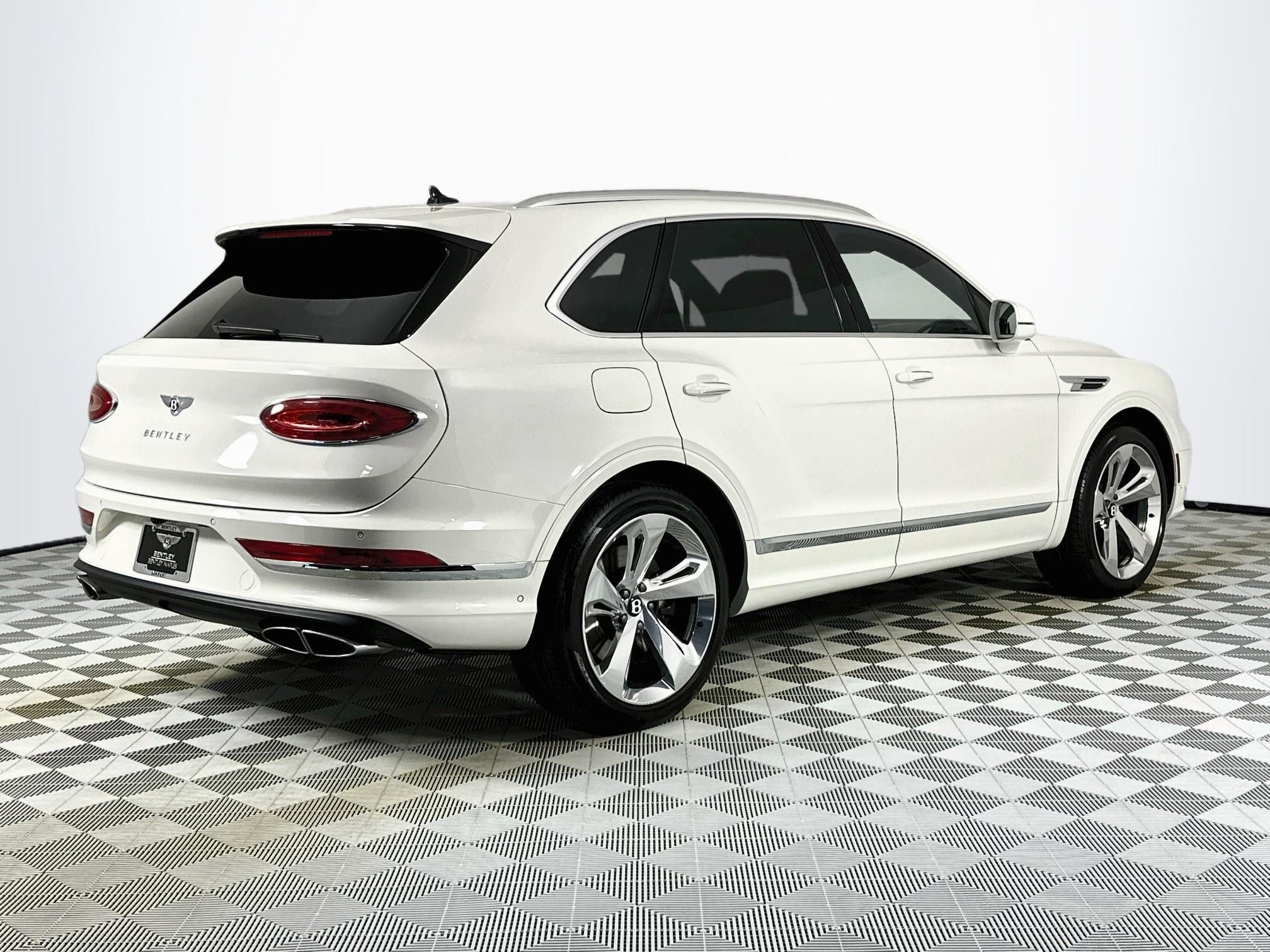 2025 Bentley Bentayga V8