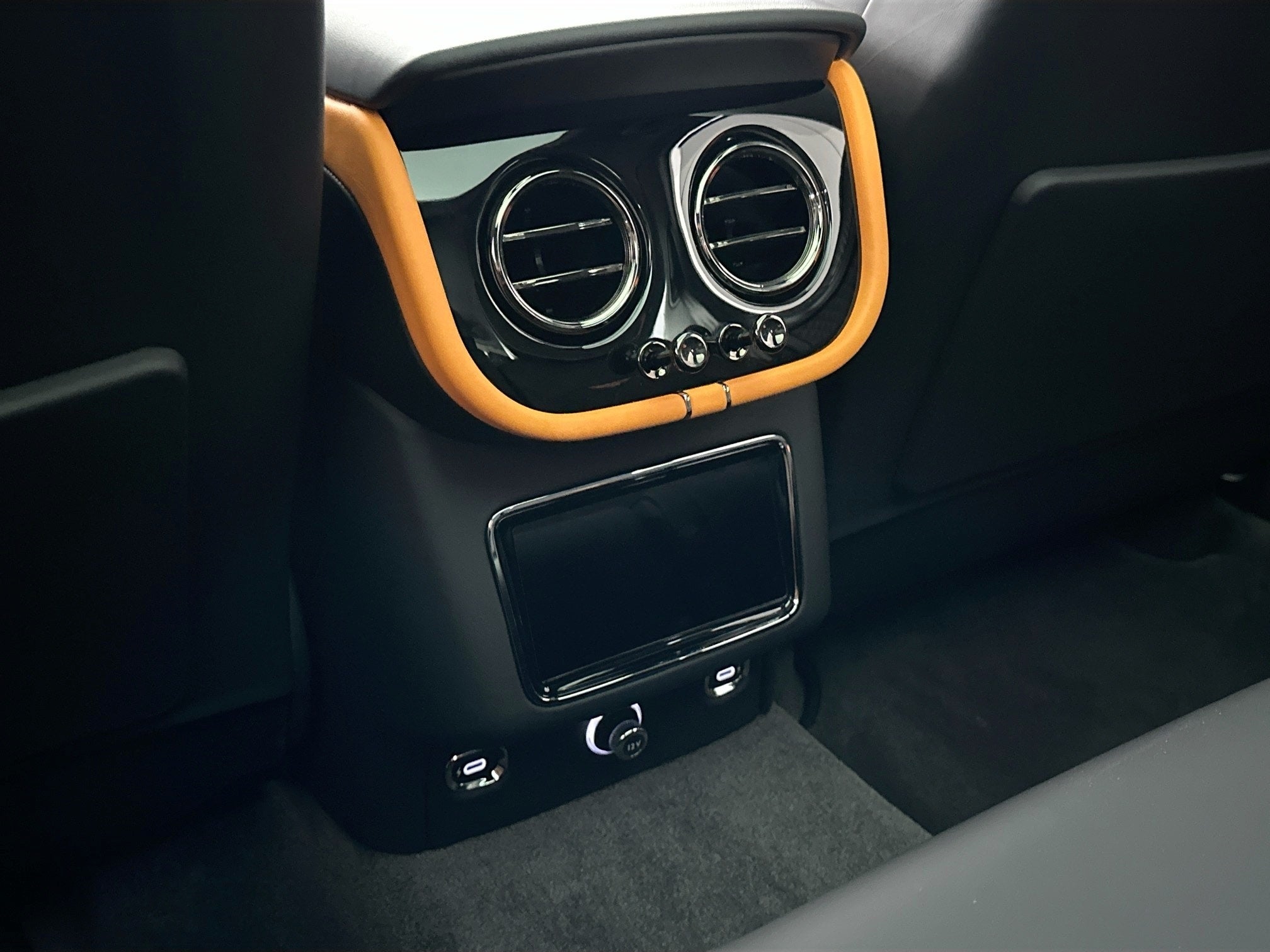 2025 Bentley Bentayga S Black Edition