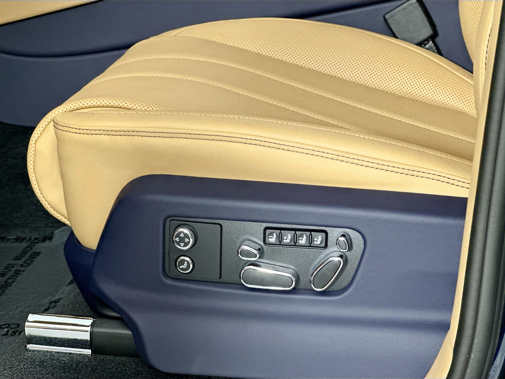 2026 Bentley Bentayga V8