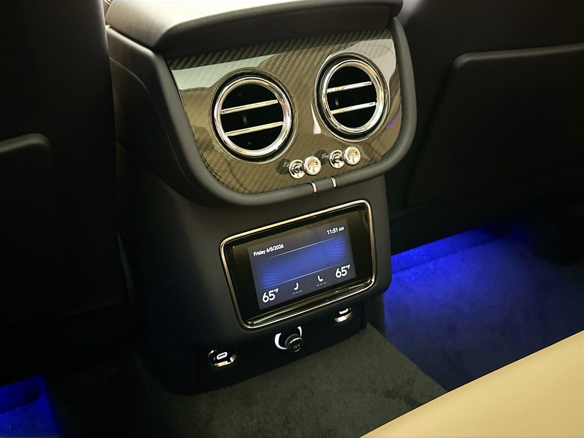 2026 Bentley Bentayga V8