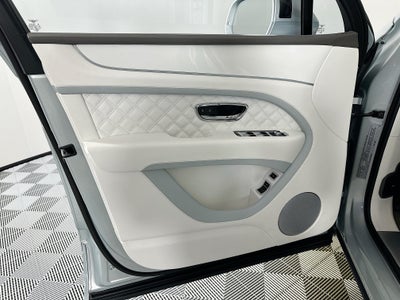 2024 Bentley Bentayga Azure - Mulliner Naples Breeze Collection