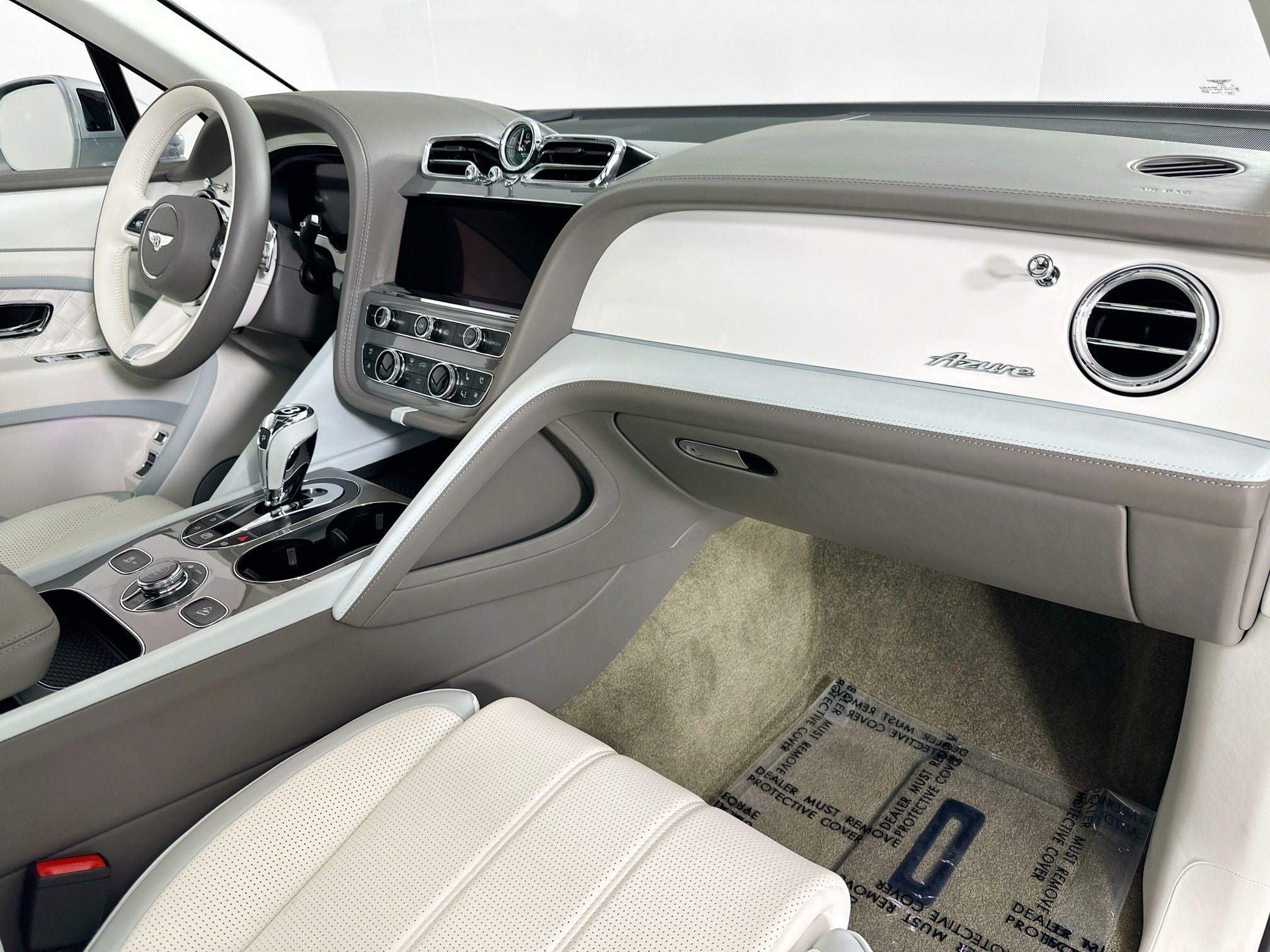 2024 Bentley Bentayga Azure - Mulliner Naples Breeze Collection