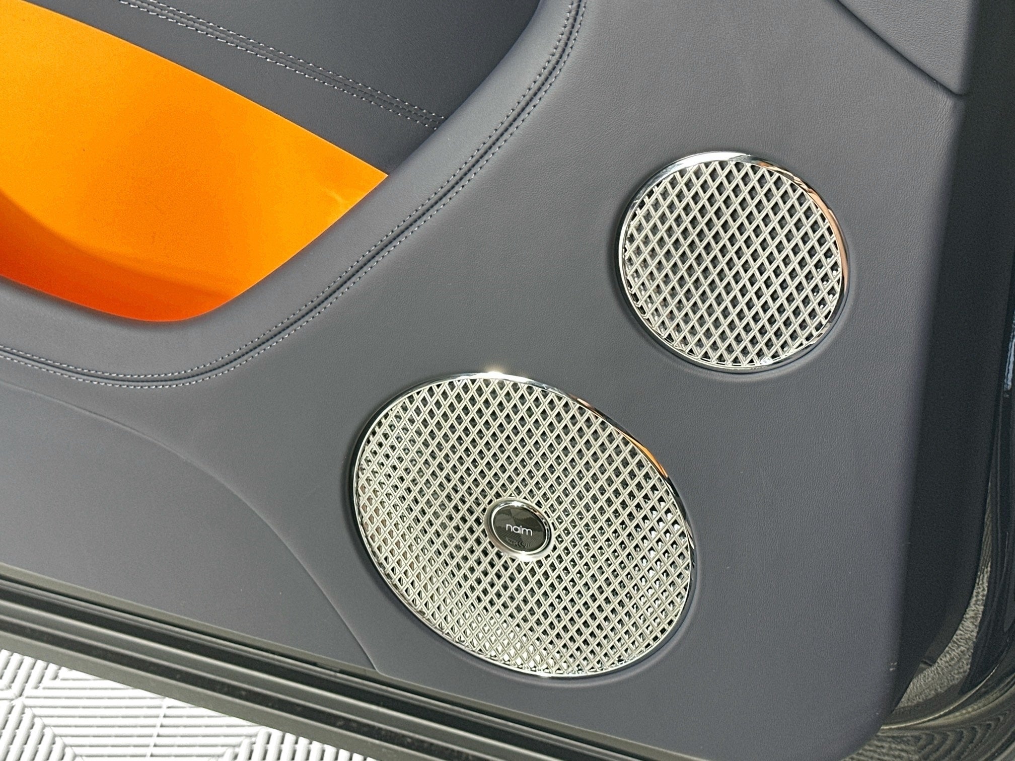 2025 Bentley Bentayga Azure Naples Edition