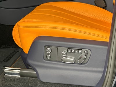 2025 Bentley Bentayga Azure Naples Edition