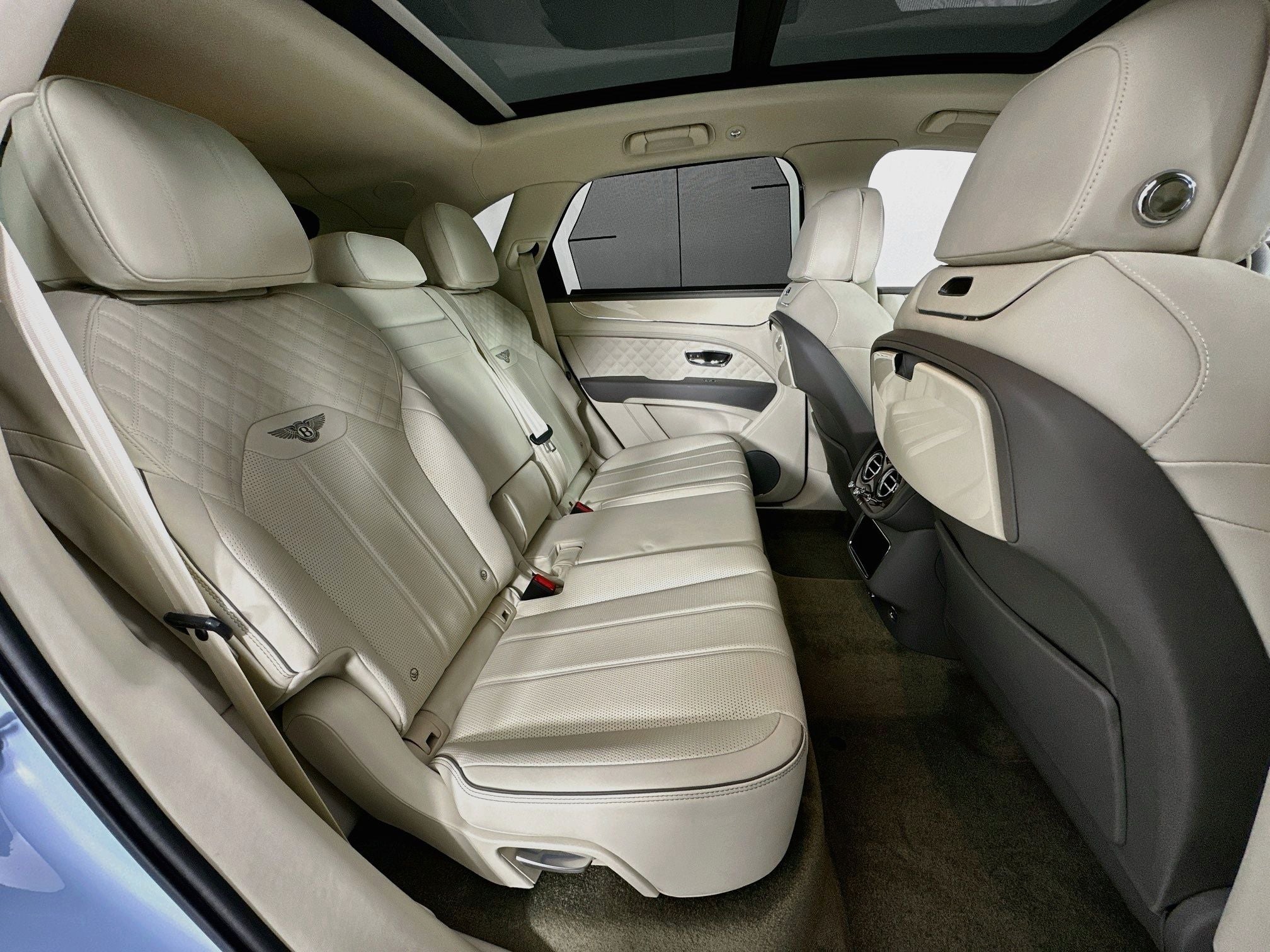 2023 Bentley Bentayga V8