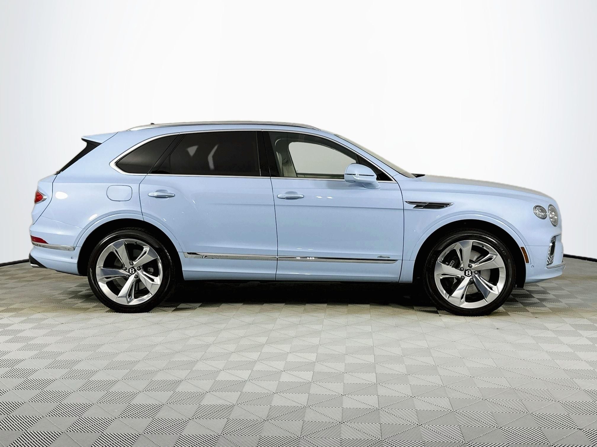 2023 Bentley Bentayga V8
