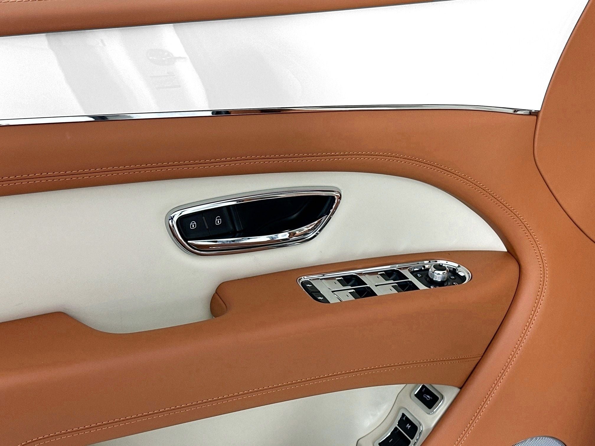 2026 Bentley Bentayga V8