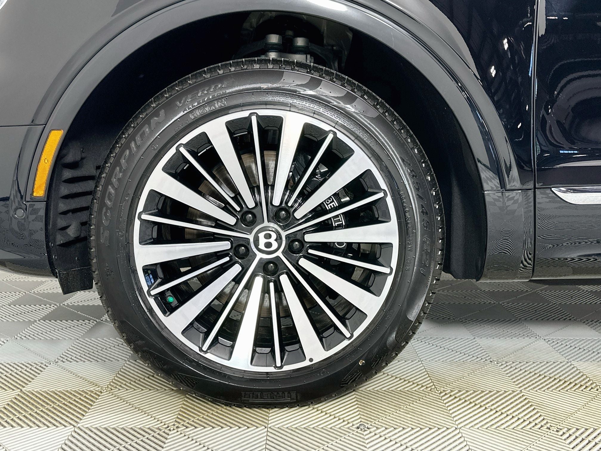 2026 Bentley Bentayga V8