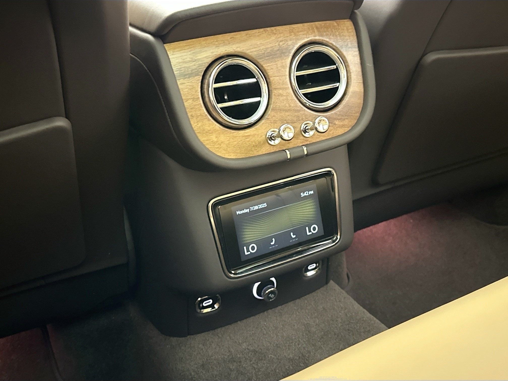 2025 Bentley Bentayga Azure