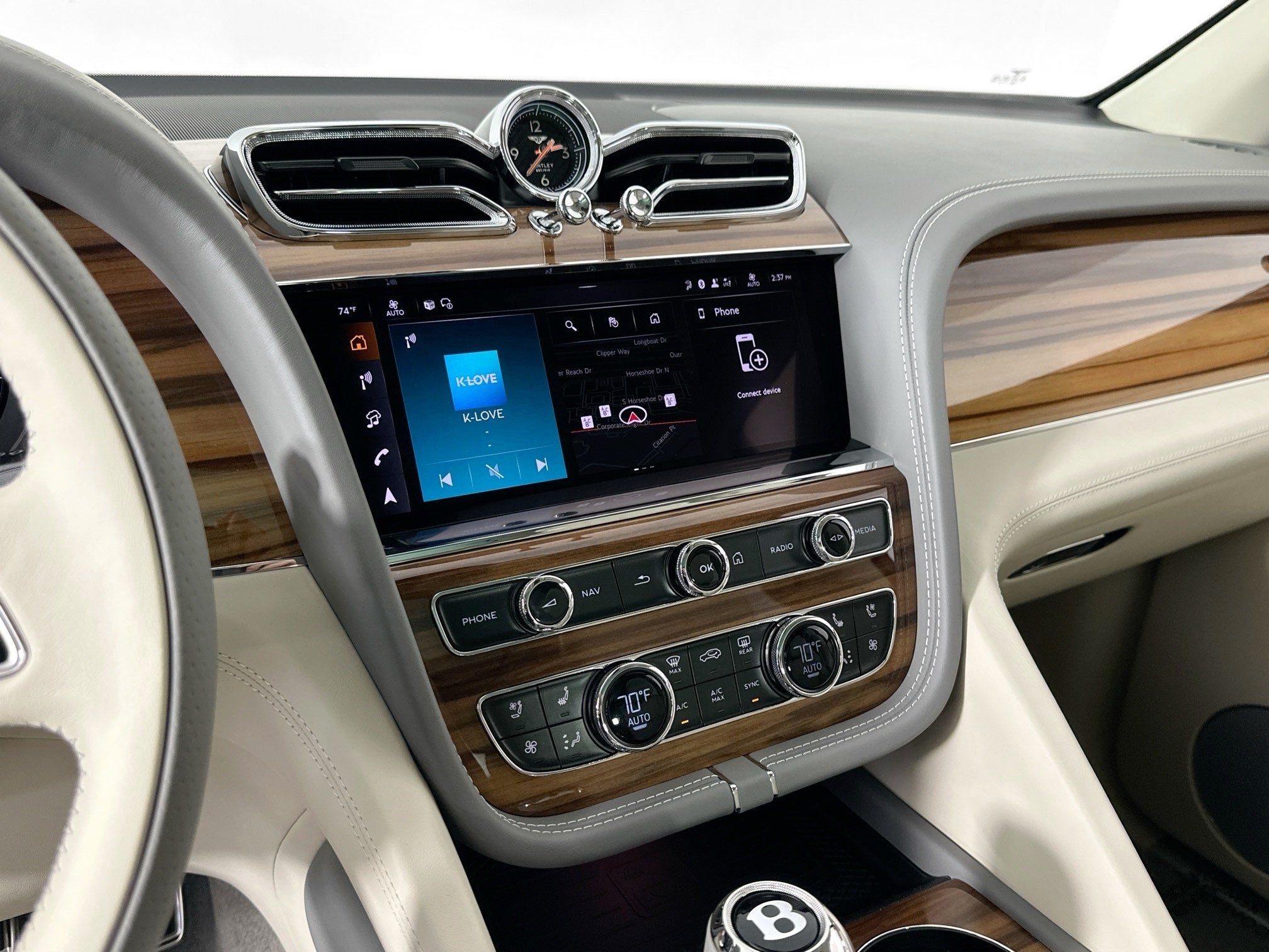 2025 Bentley Bentayga Azure