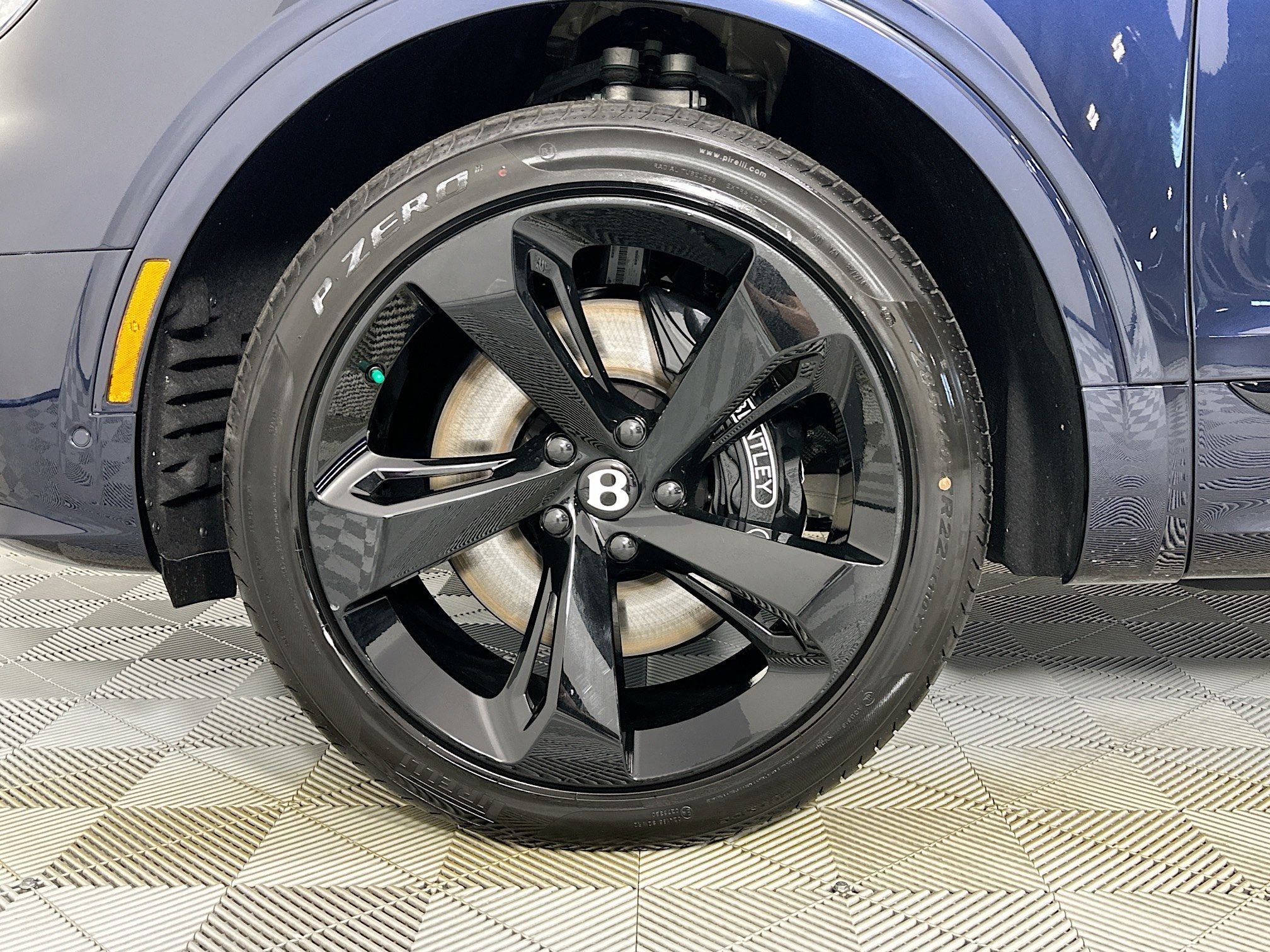 2026 Bentley Bentayga V8