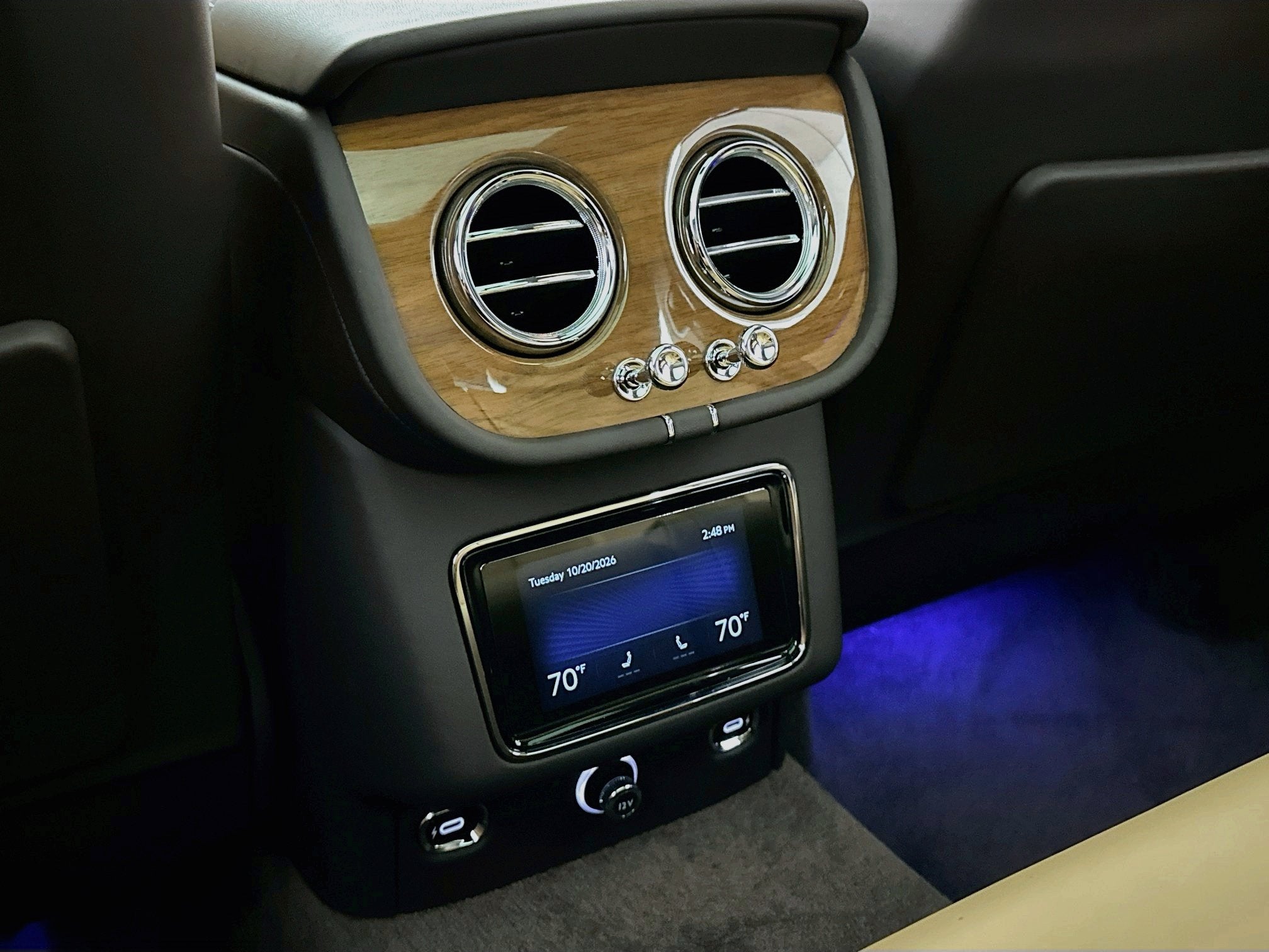 2026 Bentley Bentayga Azure