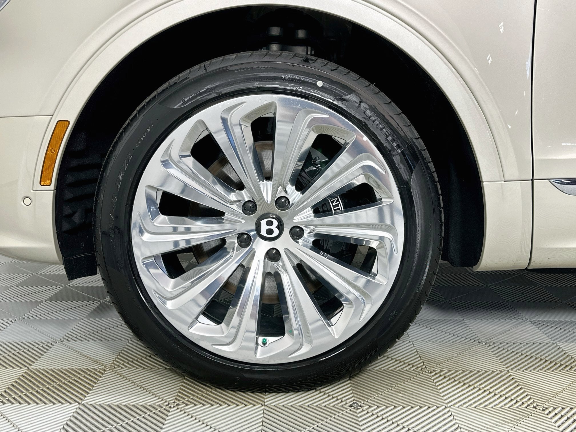 2026 Bentley Bentayga Azure