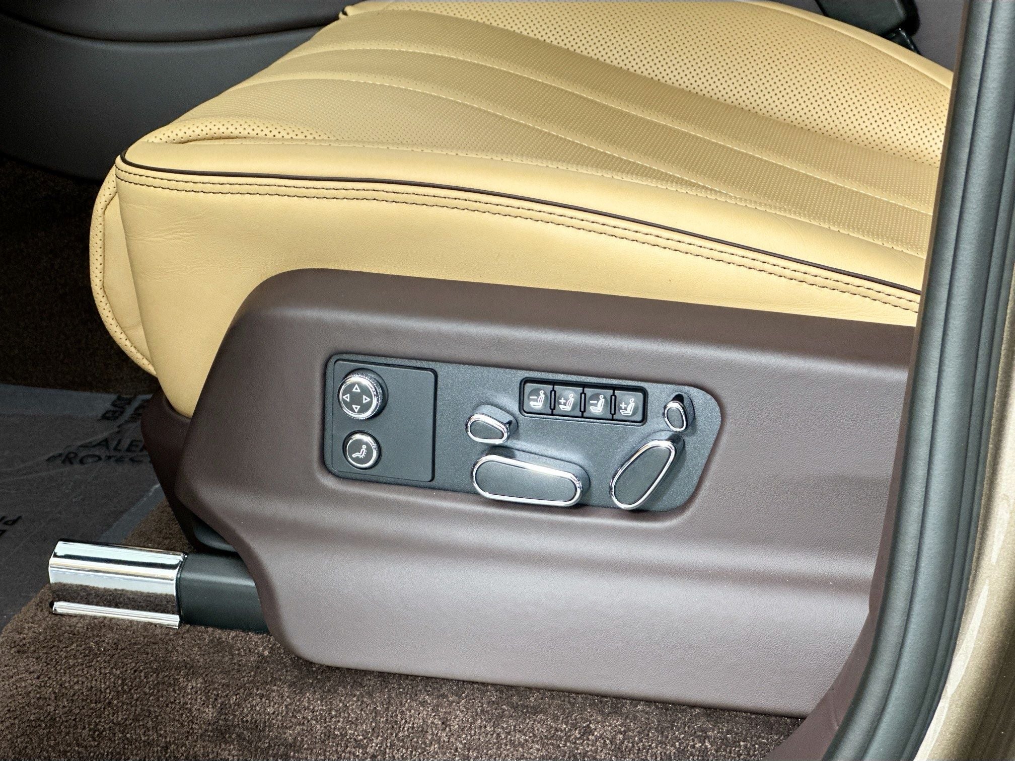 2026 Bentley Bentayga EWB Azure