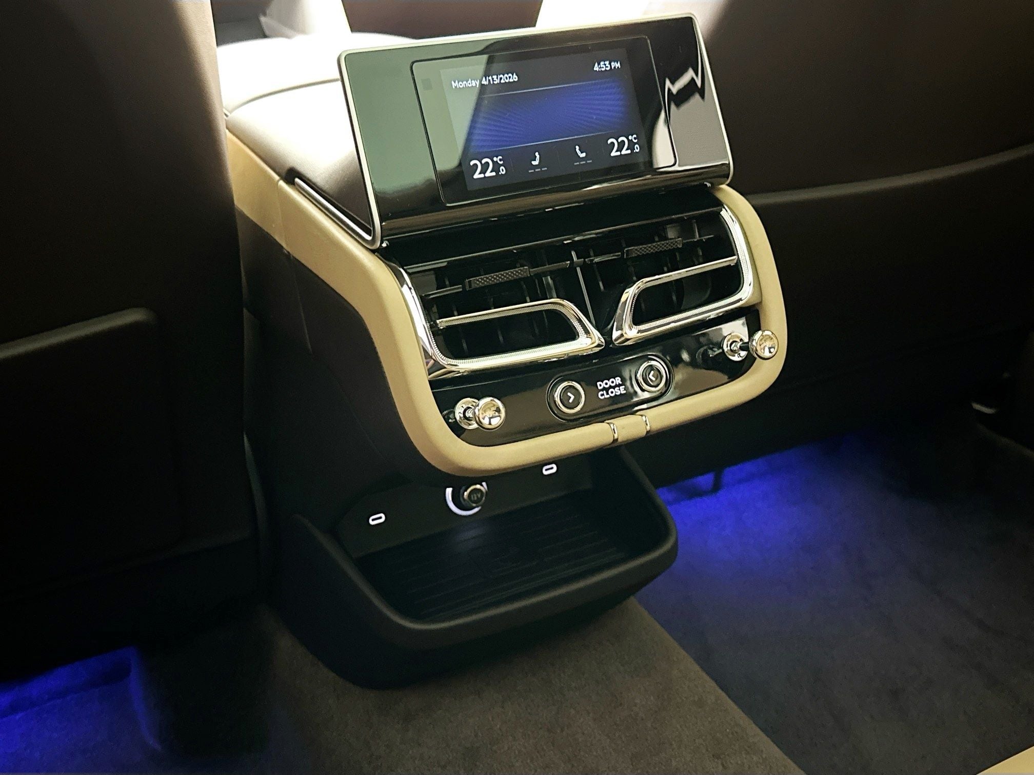 2026 Bentley Bentayga EWB Azure