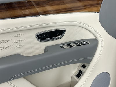 2025 Bentley Bentayga EWB Azure