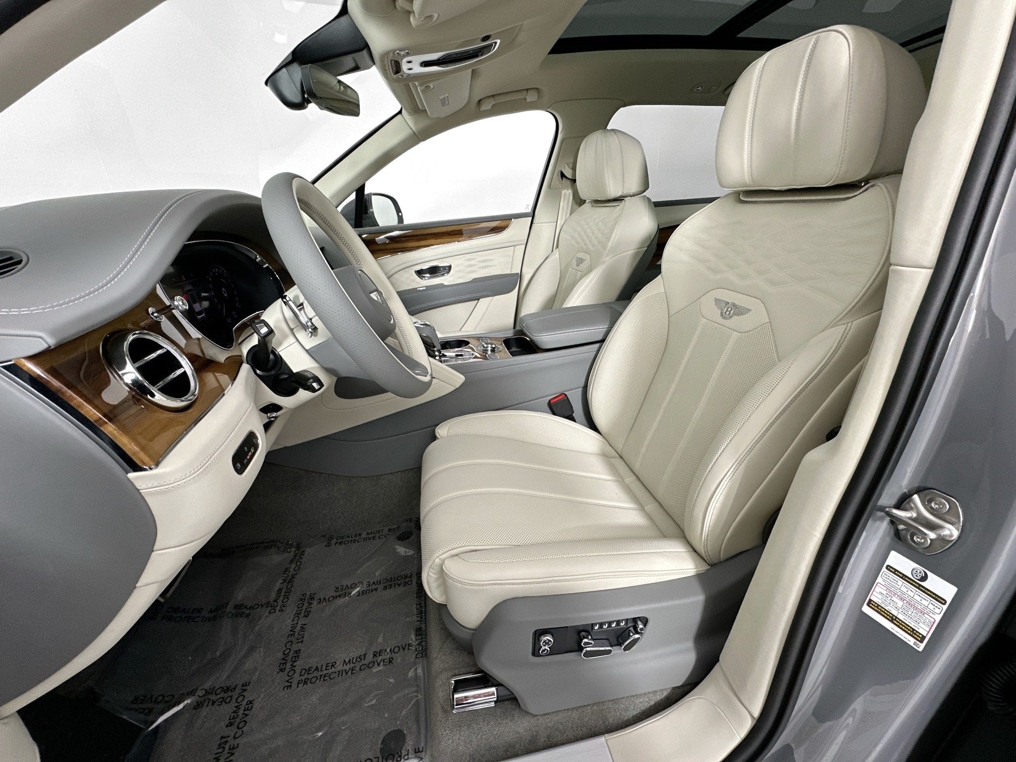 2025 Bentley Bentayga EWB Azure