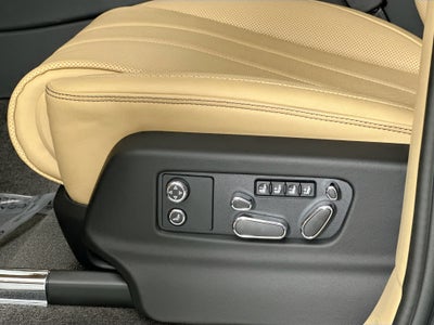 2025 Bentley Bentayga EWB Azure