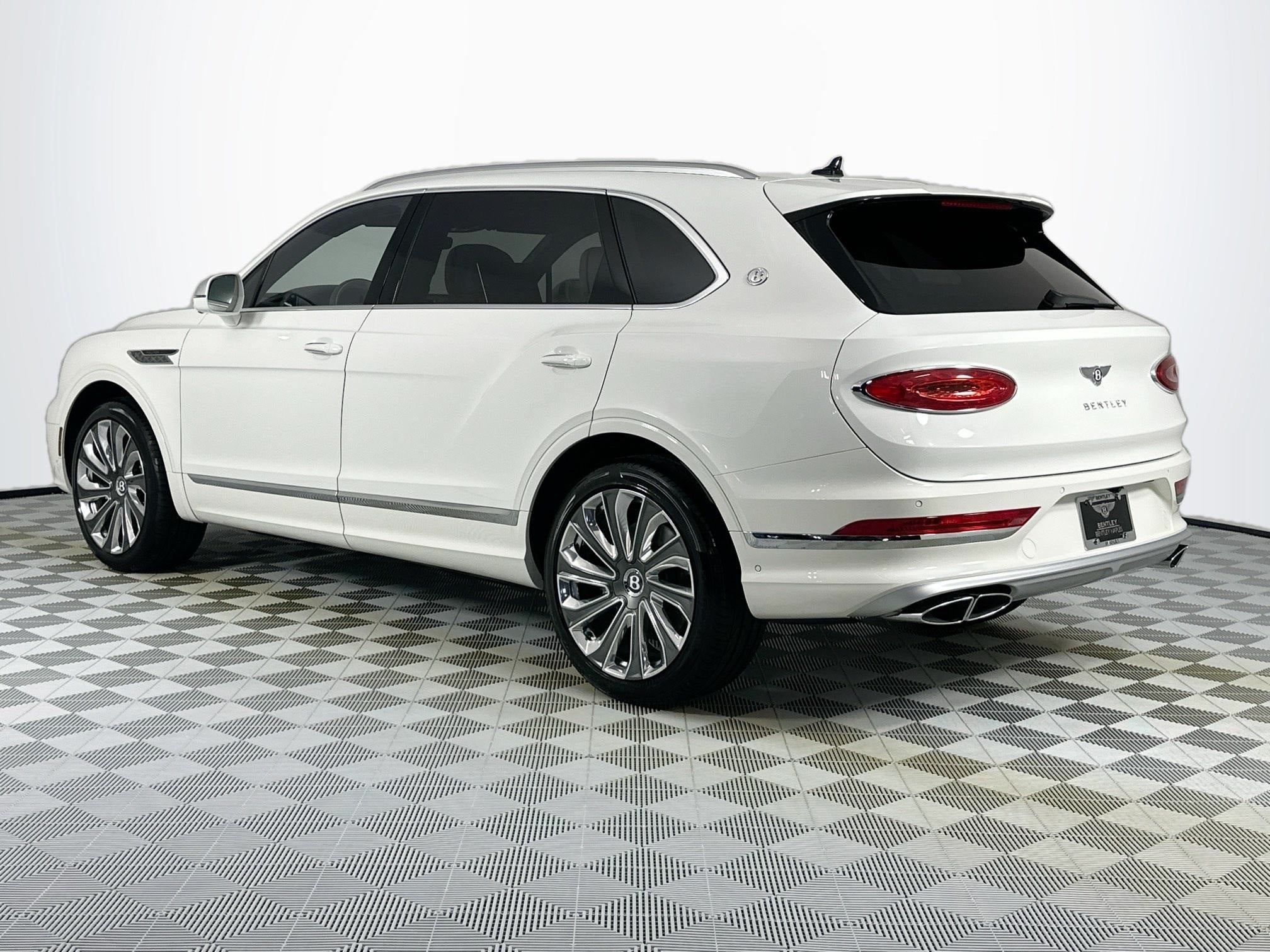 2025 Bentley Bentayga EWB Mulliner