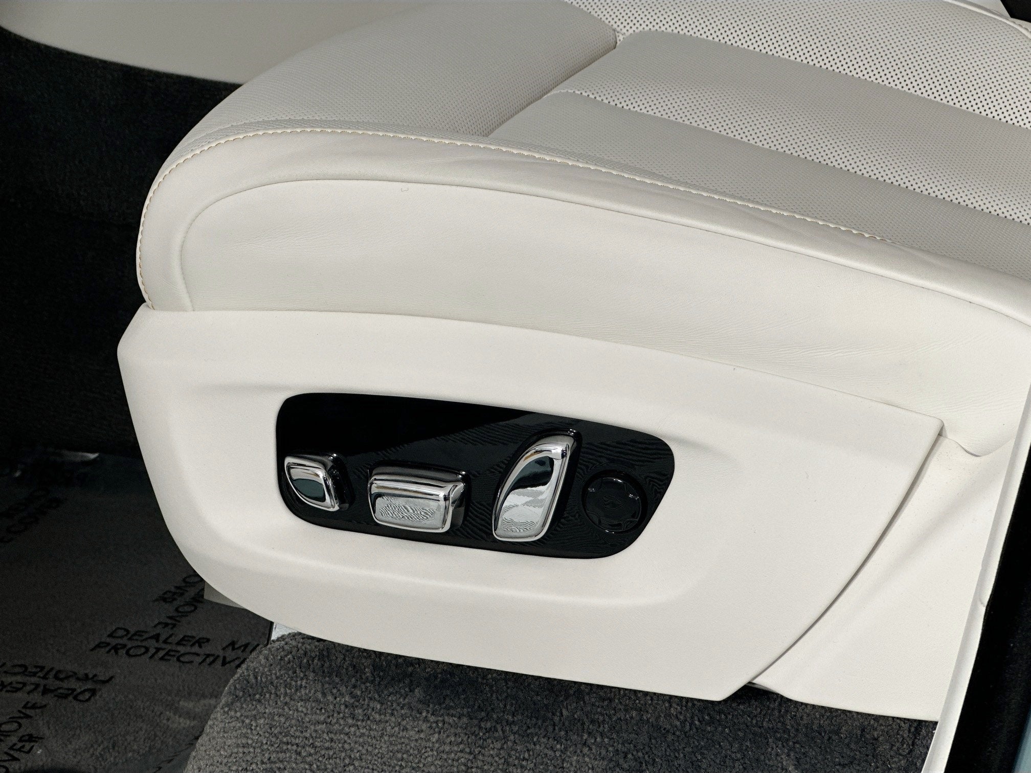 2026 Rolls-Royce Cullinan 