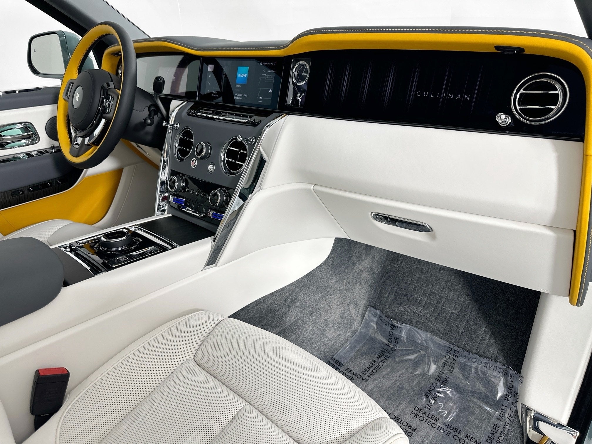 2026 Rolls-Royce Cullinan 