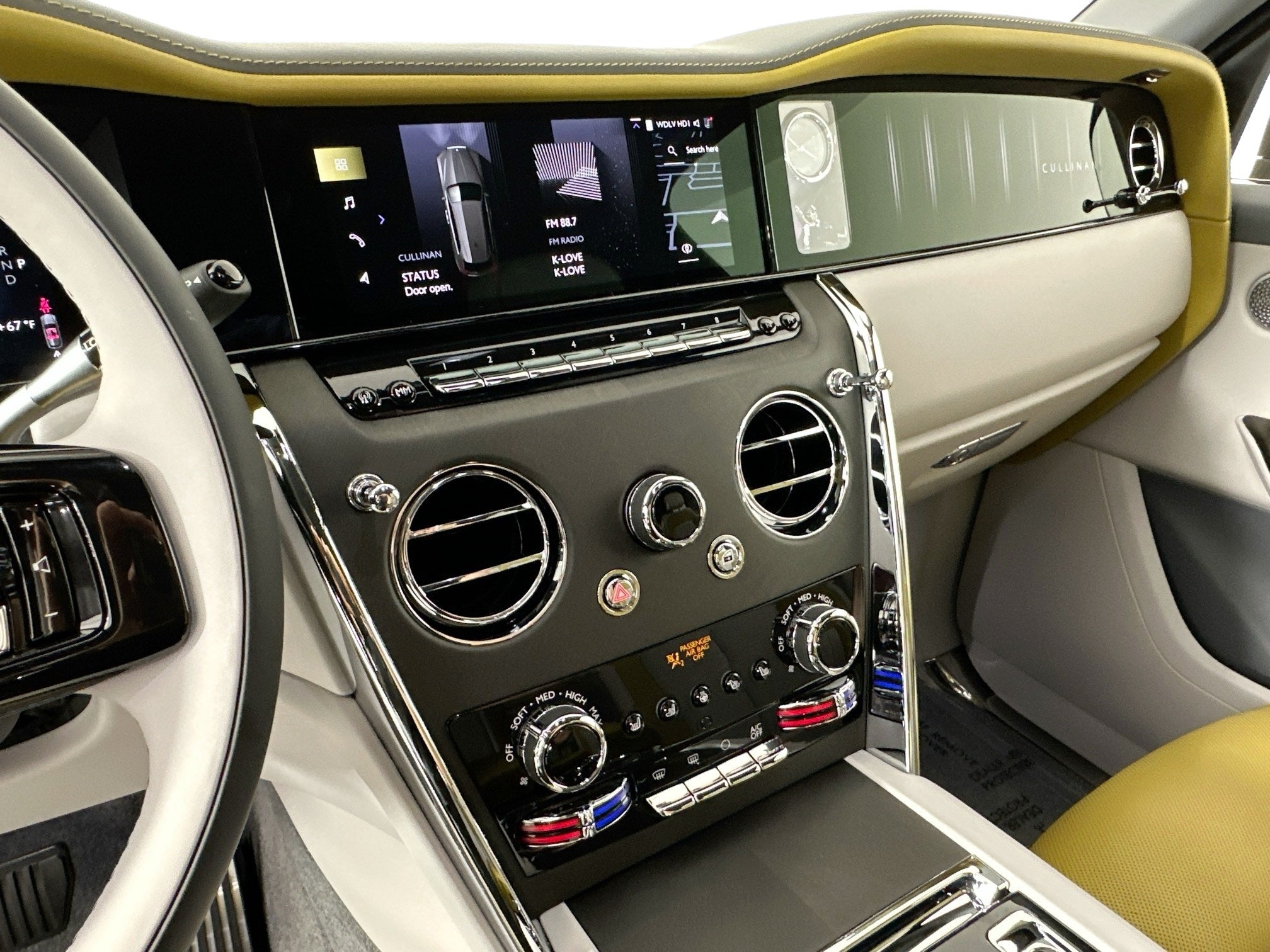 2026 Rolls-Royce Cullinan 