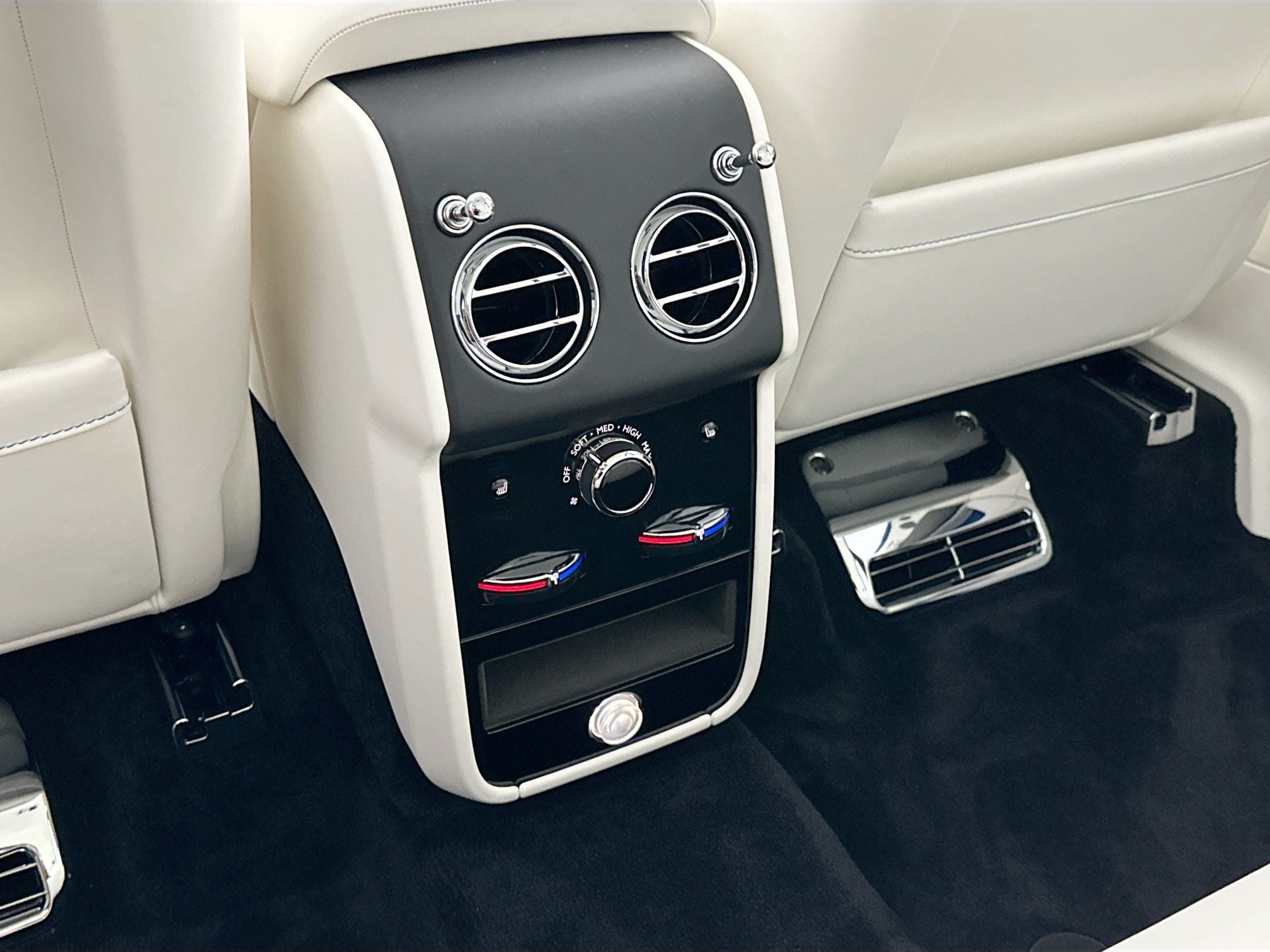 2026 Rolls-Royce Cullinan 