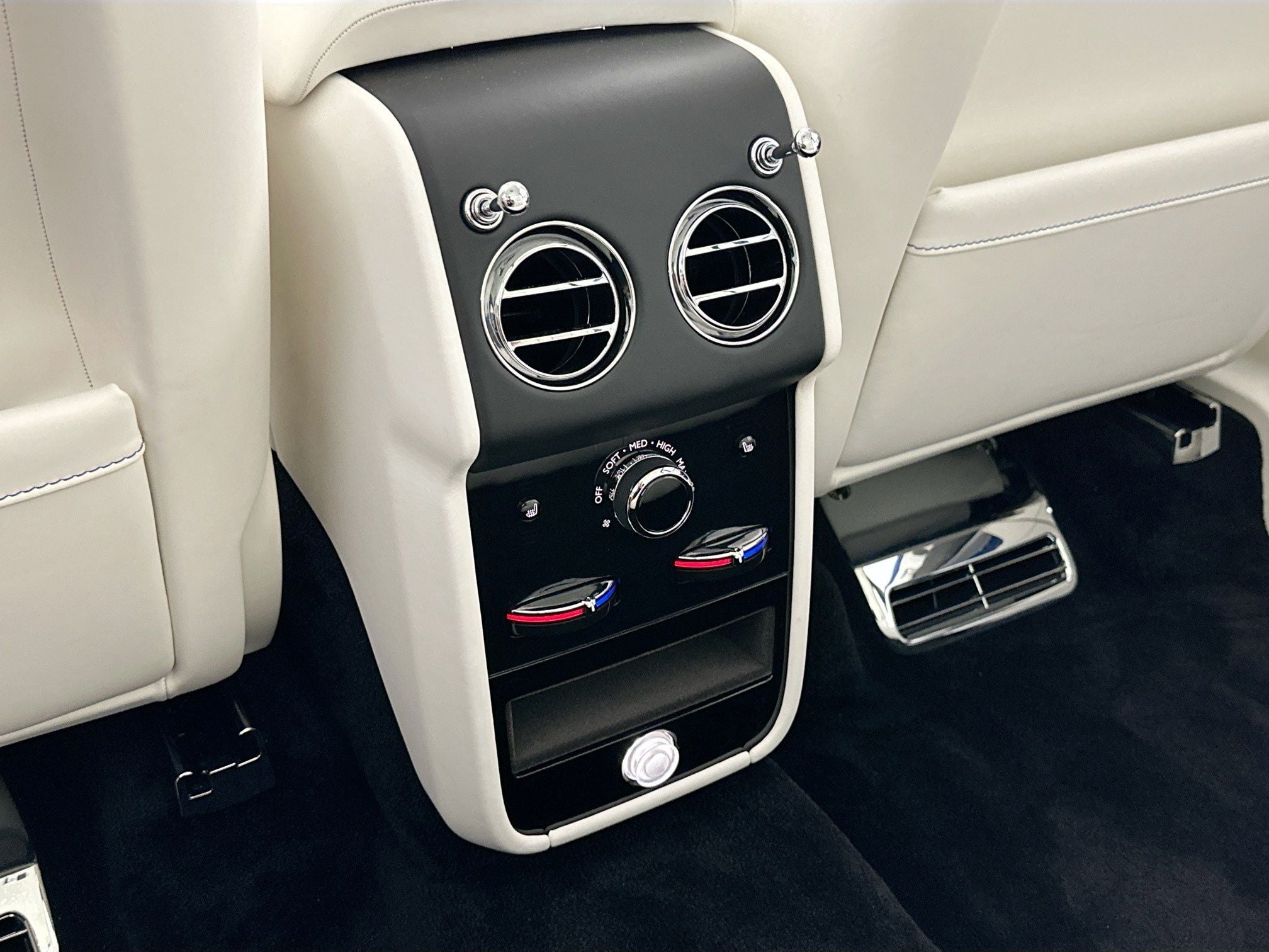 2025 Rolls-Royce Cullinan 