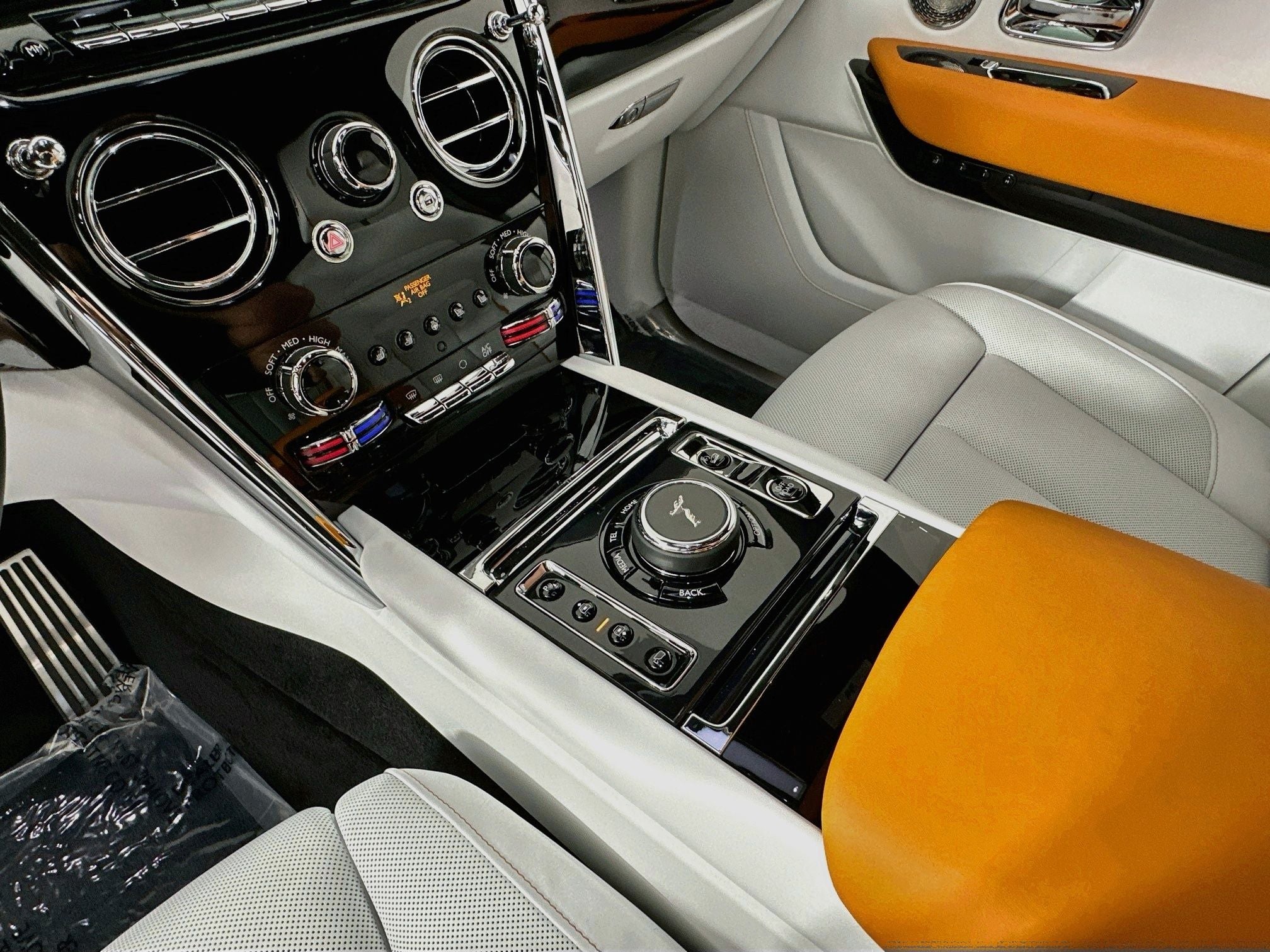 2027 Rolls-Royce Cullinan 