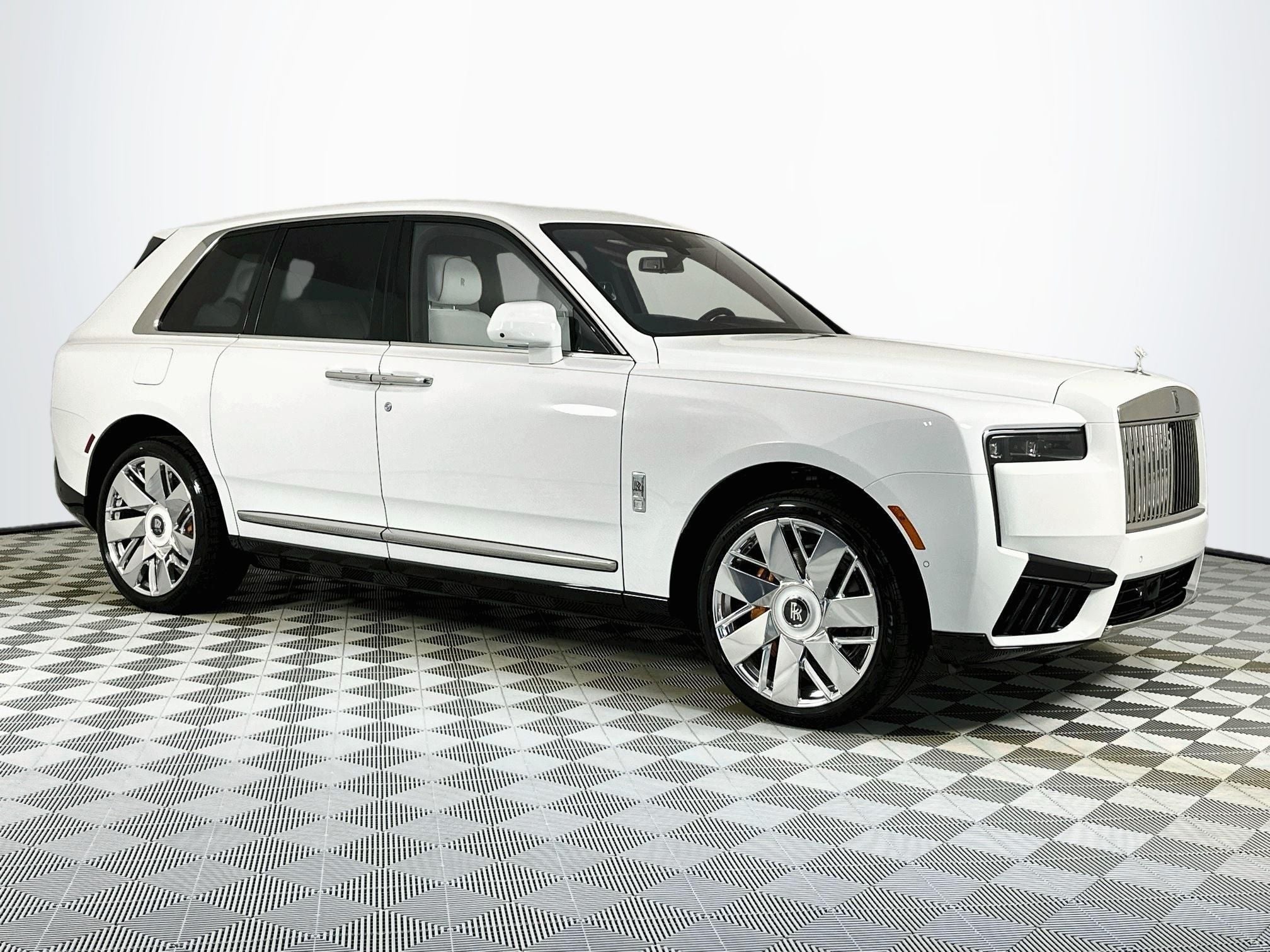 2027 Rolls-Royce Cullinan 