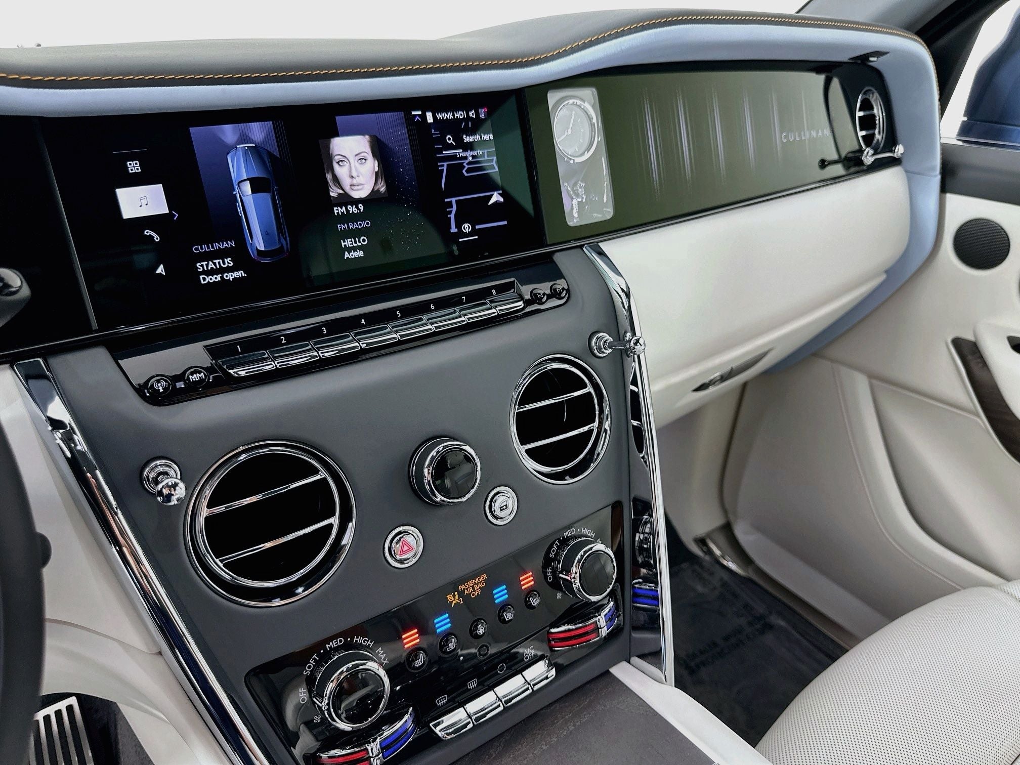 2027 Rolls-Royce Cullinan 