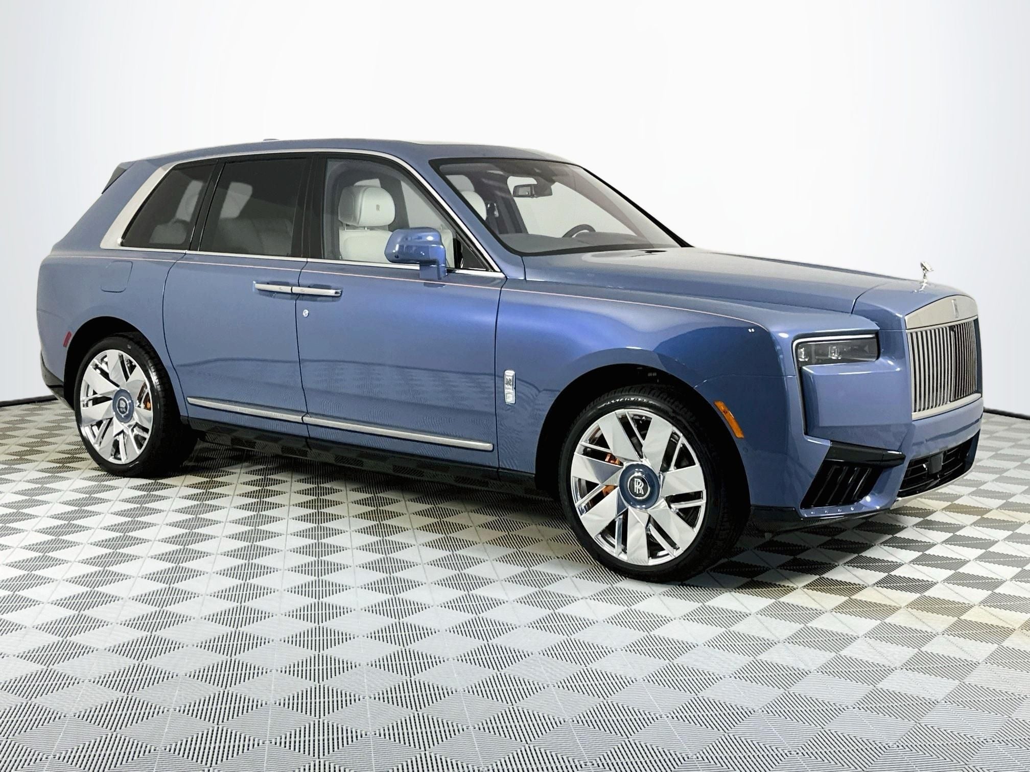 2027 Rolls-Royce Cullinan 