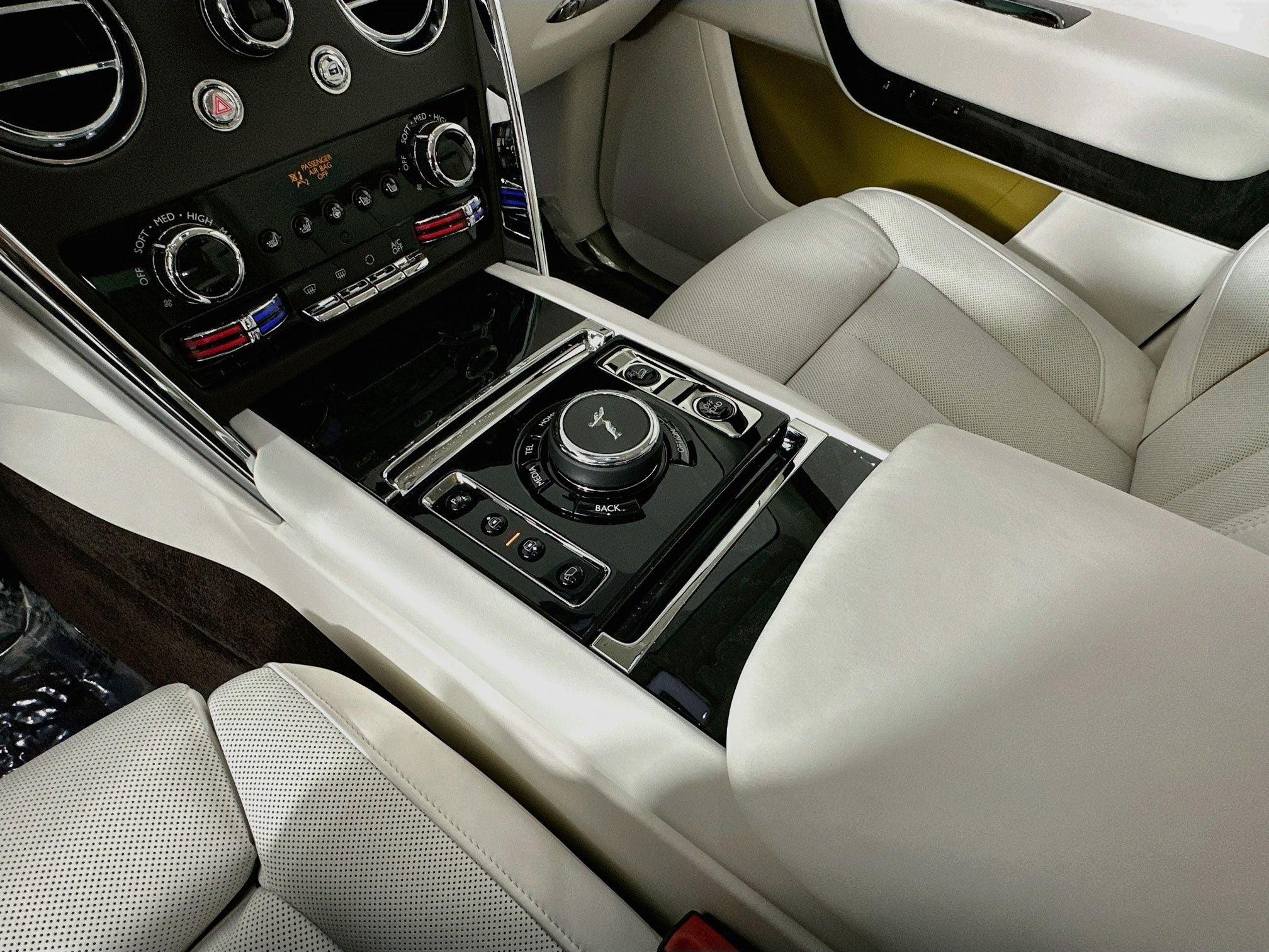 2027 Rolls-Royce Cullinan 