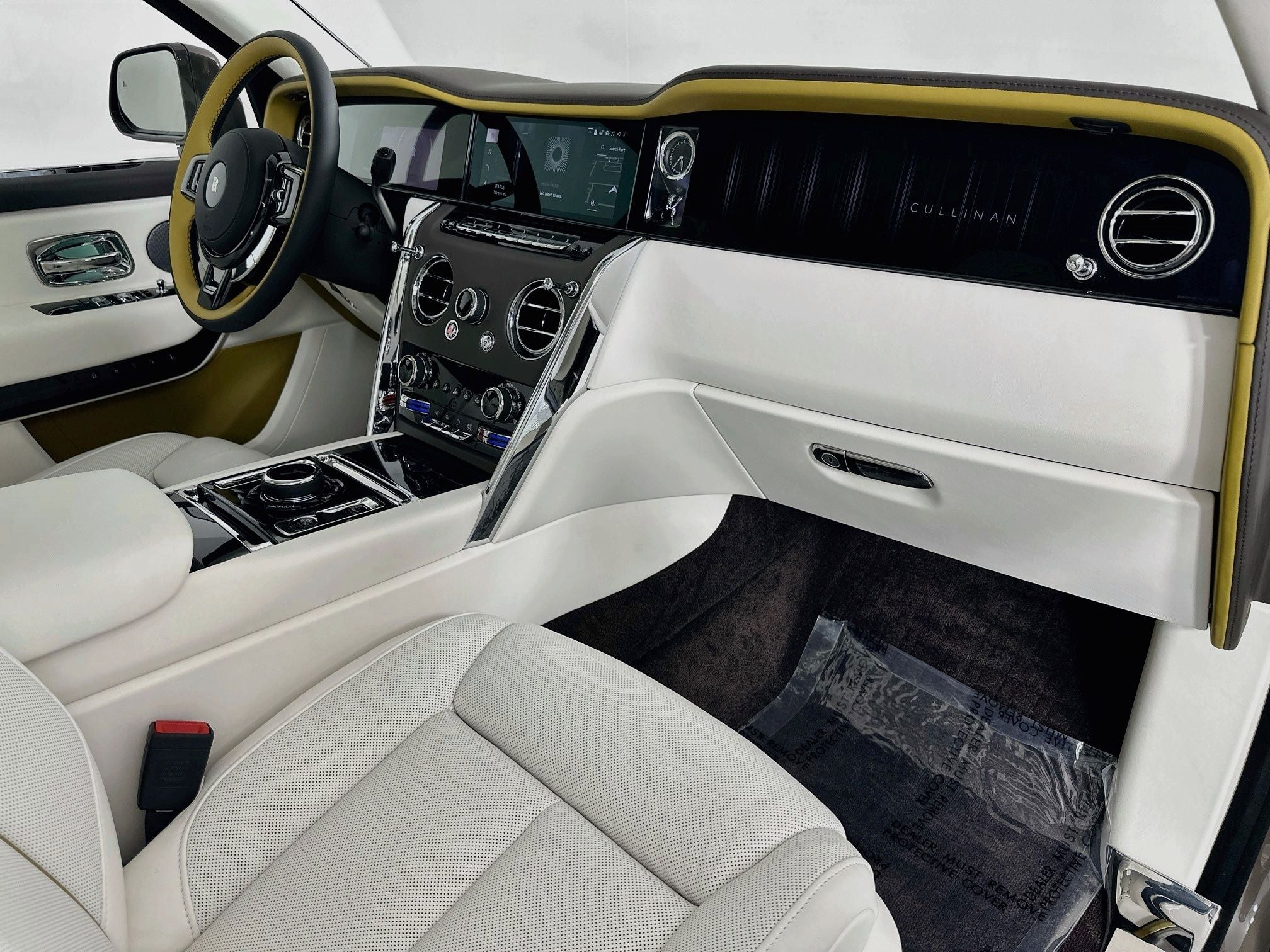 2027 Rolls-Royce Cullinan 