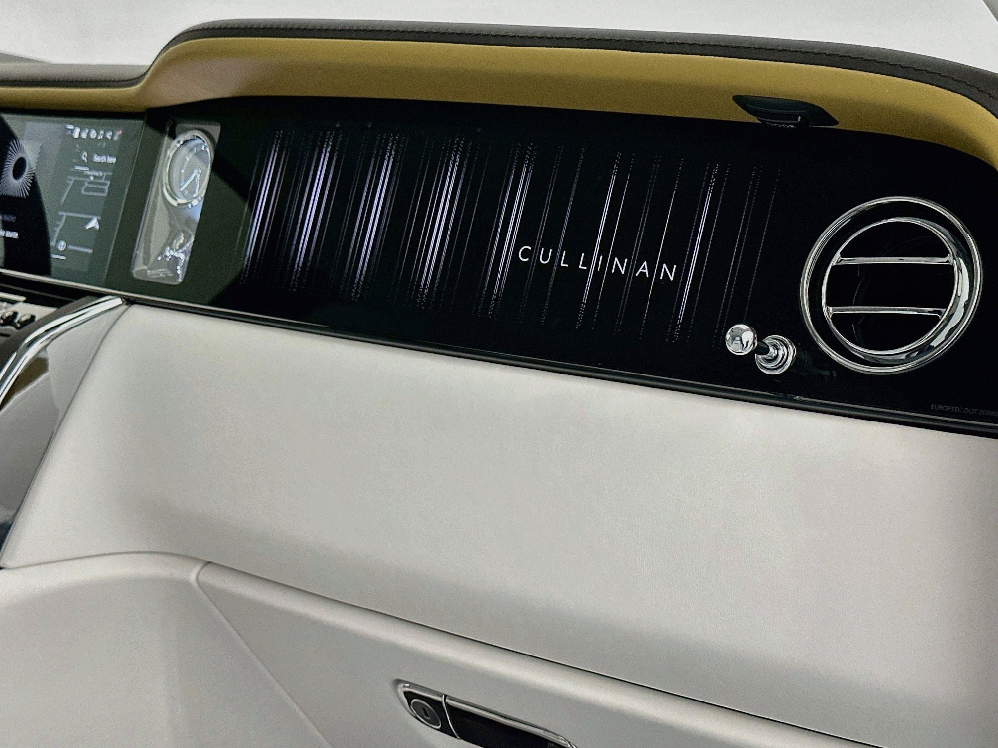 2027 Rolls-Royce Cullinan 