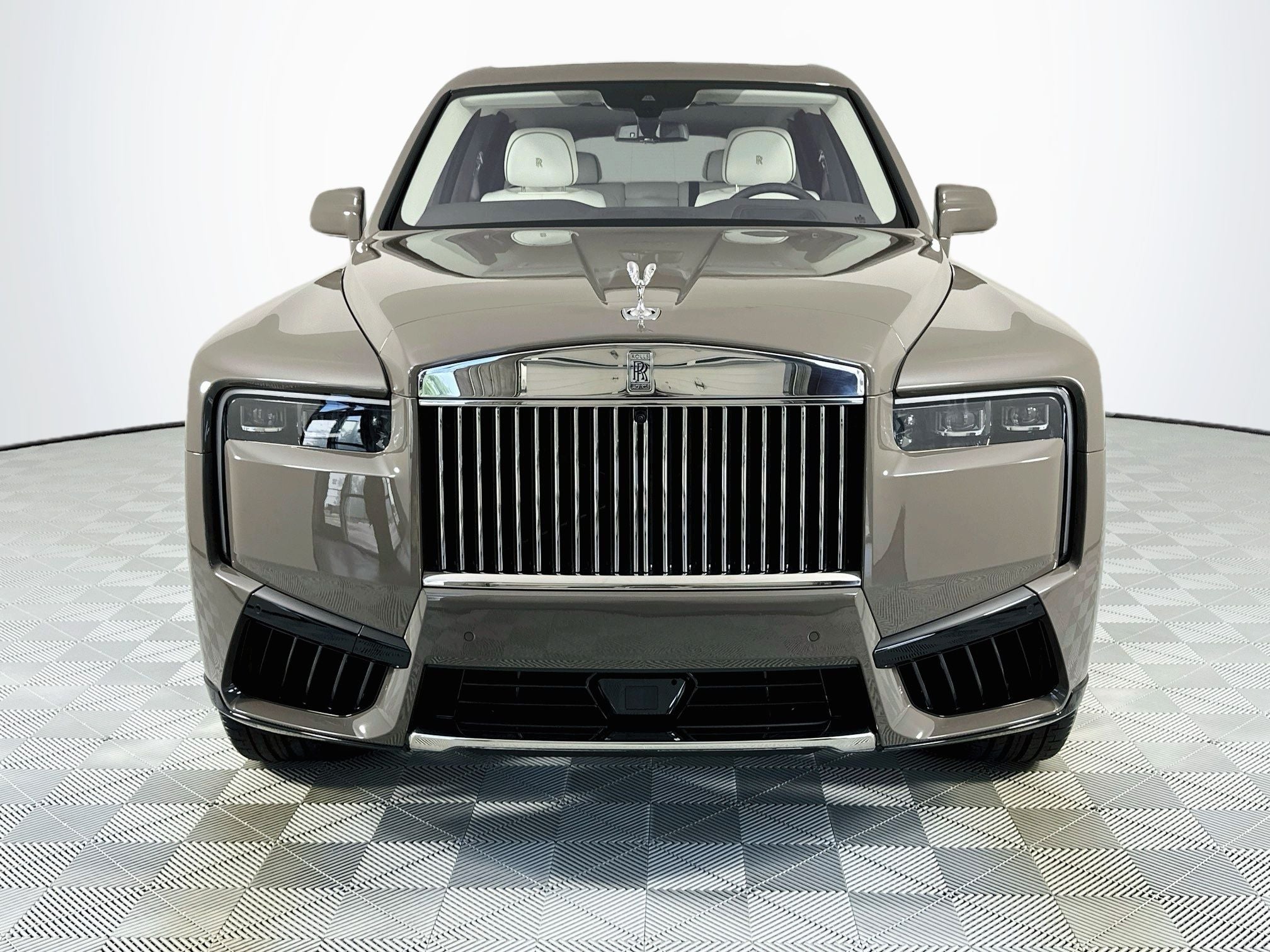2027 Rolls-Royce Cullinan 