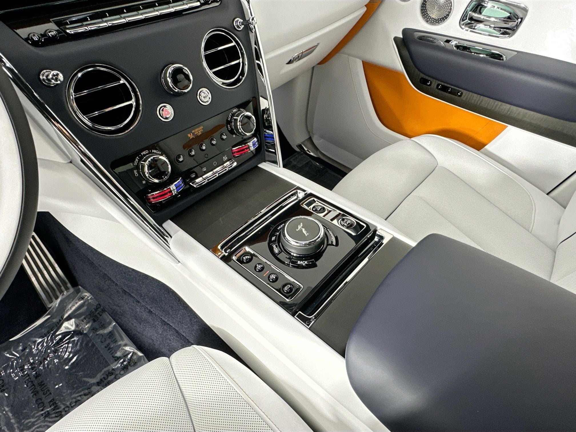 2027 Rolls-Royce Cullinan 